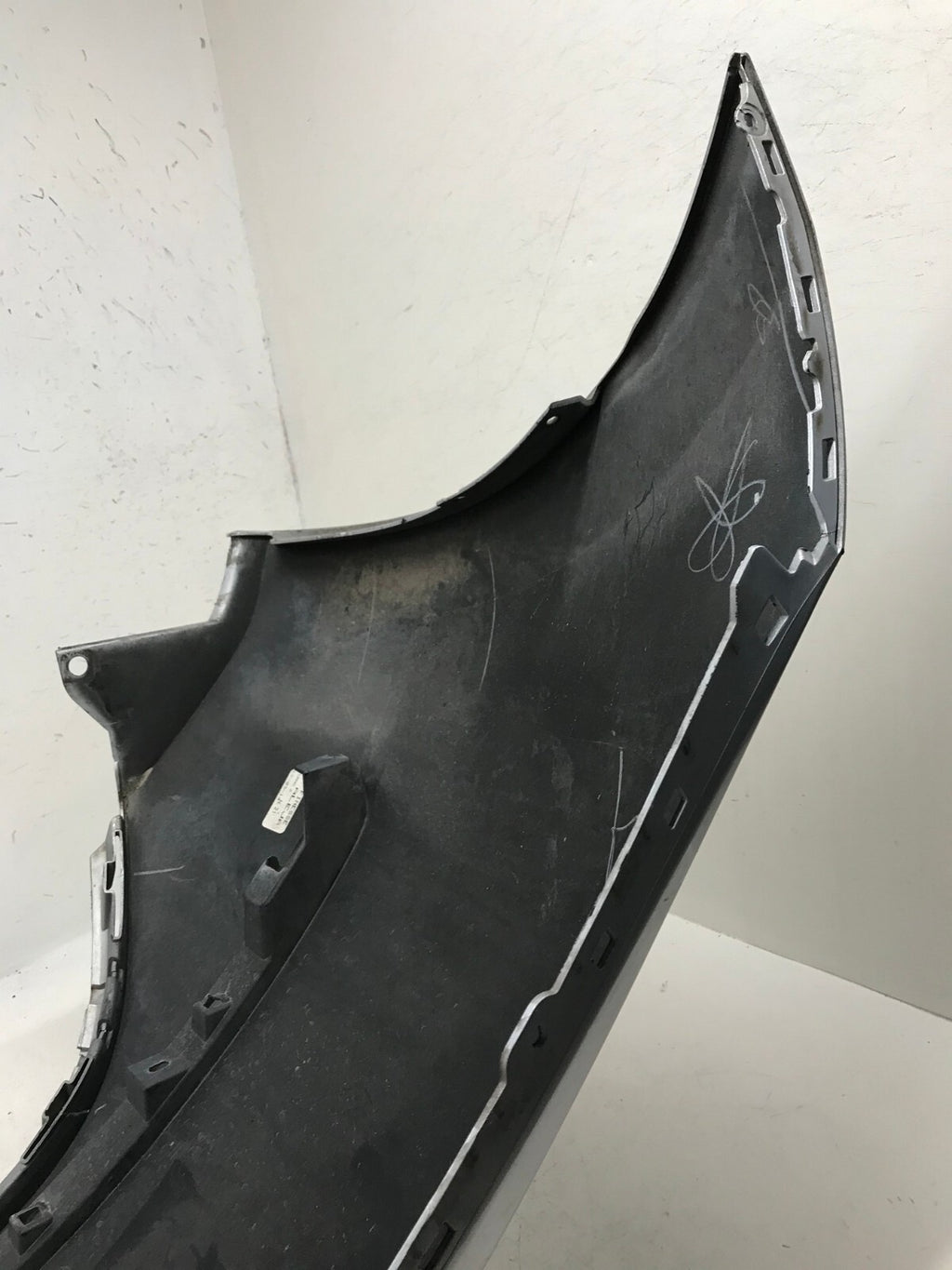 Rear Bumper Cover Silver 2012-2016 Volkswagen Beetle TDI/S/SE/SEL 5C5807421J OEM