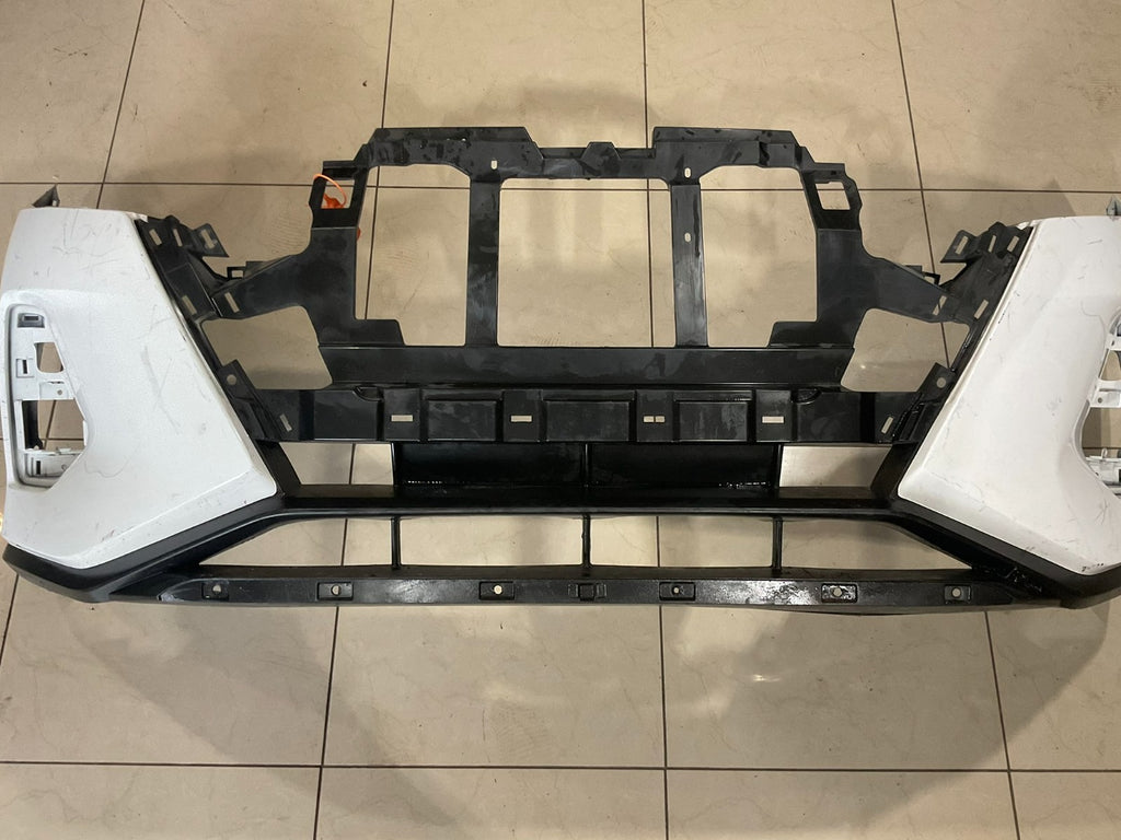 Front Bumper Cover White 2021 2022 Nissan Kicks S/SV/SR 62022+5r00h OEM