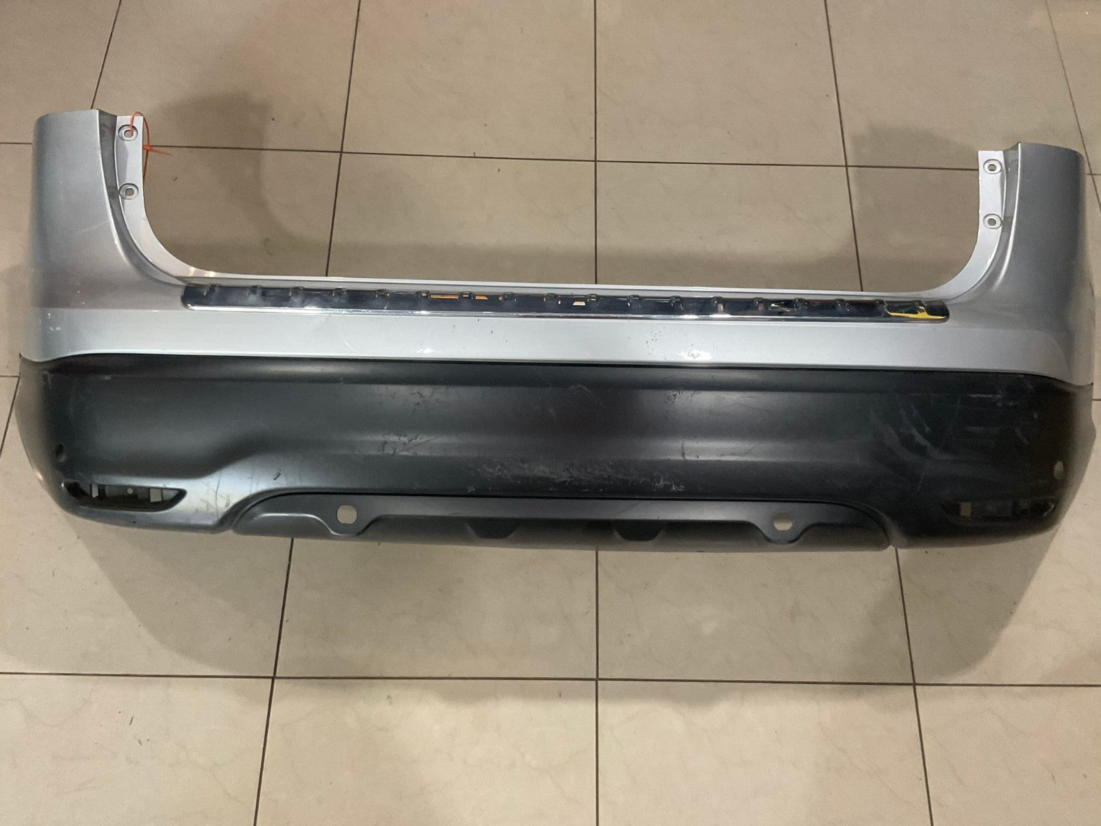 Rear Bumper Cover Silver Nissan Rogue Sport S SL SV 2017-2018 85022+6ma0h OEM
