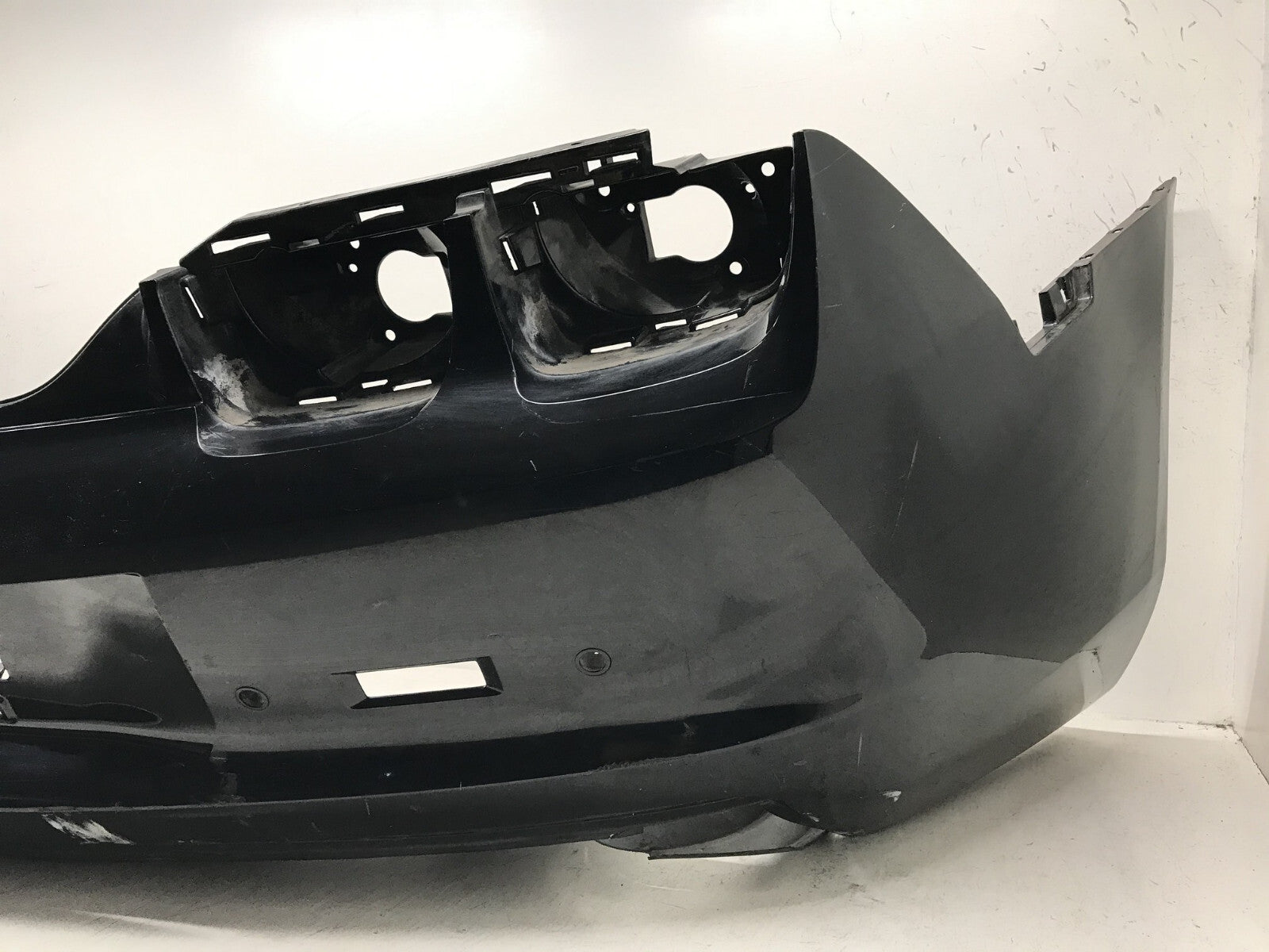 Rear Bumper Cover Chevy Camaro LT/LS/SS 2010 2011 2012 2013 22766177 OEM