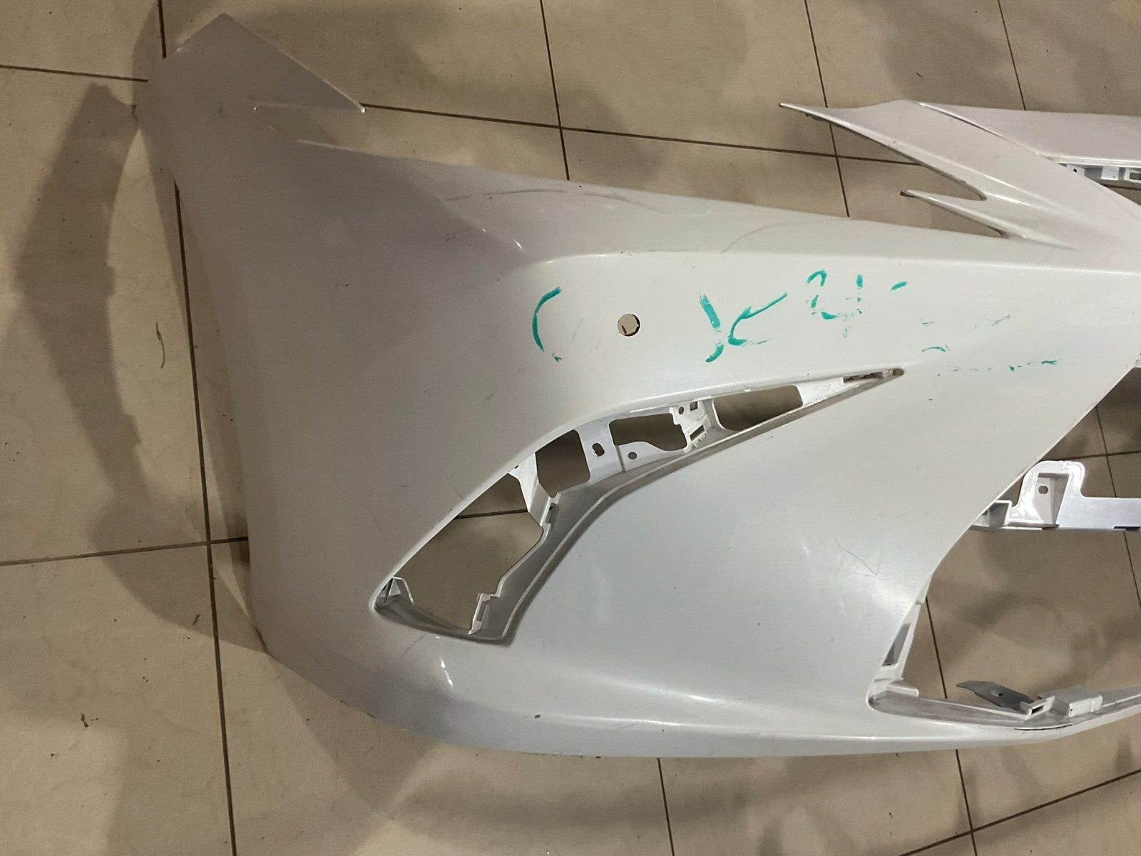 Front Bumper Cover White Lexus ES350 Base 2019 CAPA