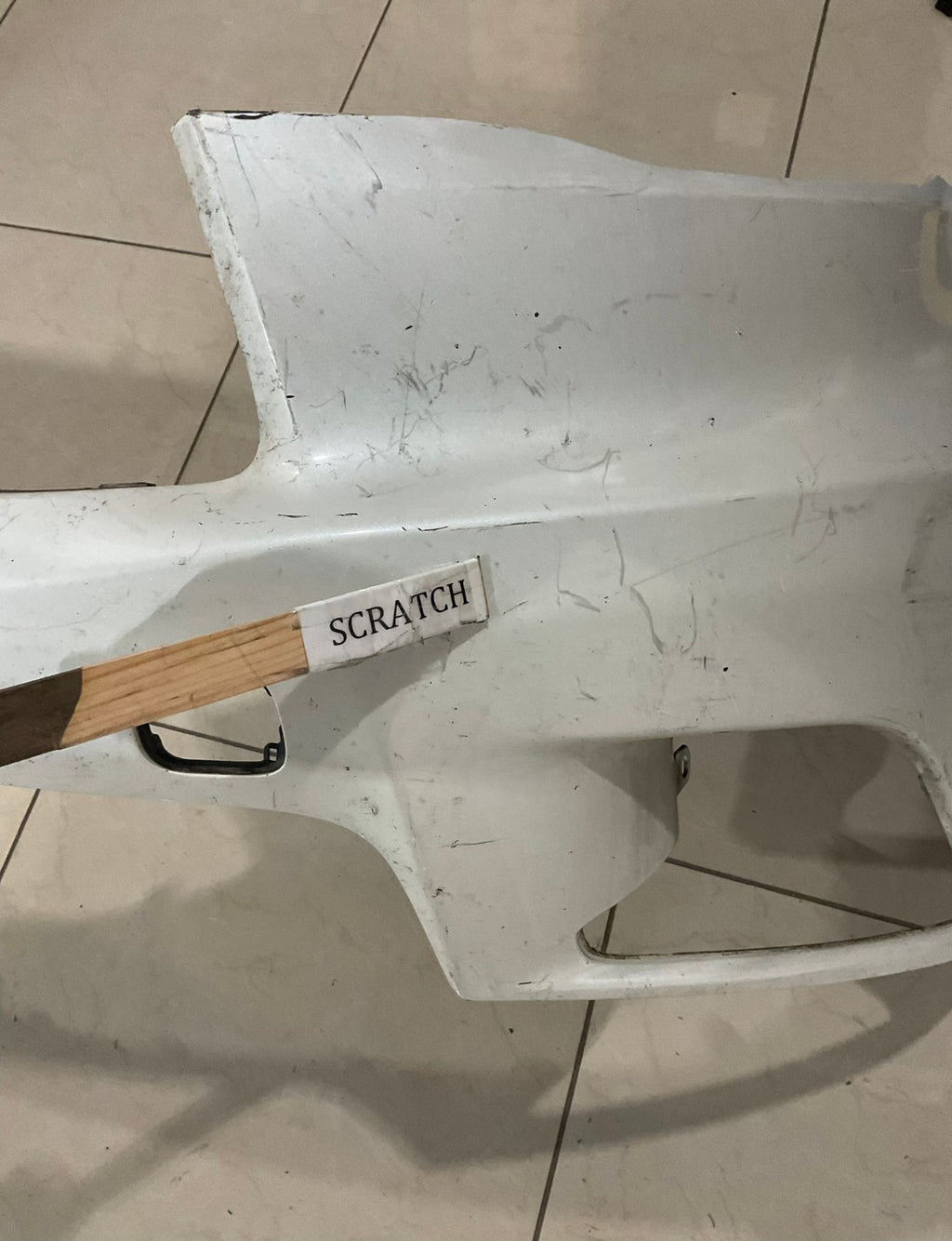 Front Bumper Cover White Toyota Highlander LE Lted Hybrid 14-16 52119+0E220 OEM