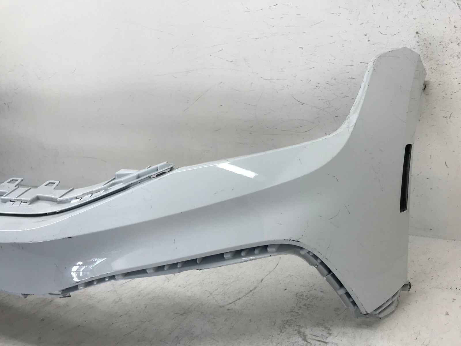 Front Upper Bumper Cover White 2022-2023 Volkswagen Tiguan S/SE 5NN807217-AK OEM