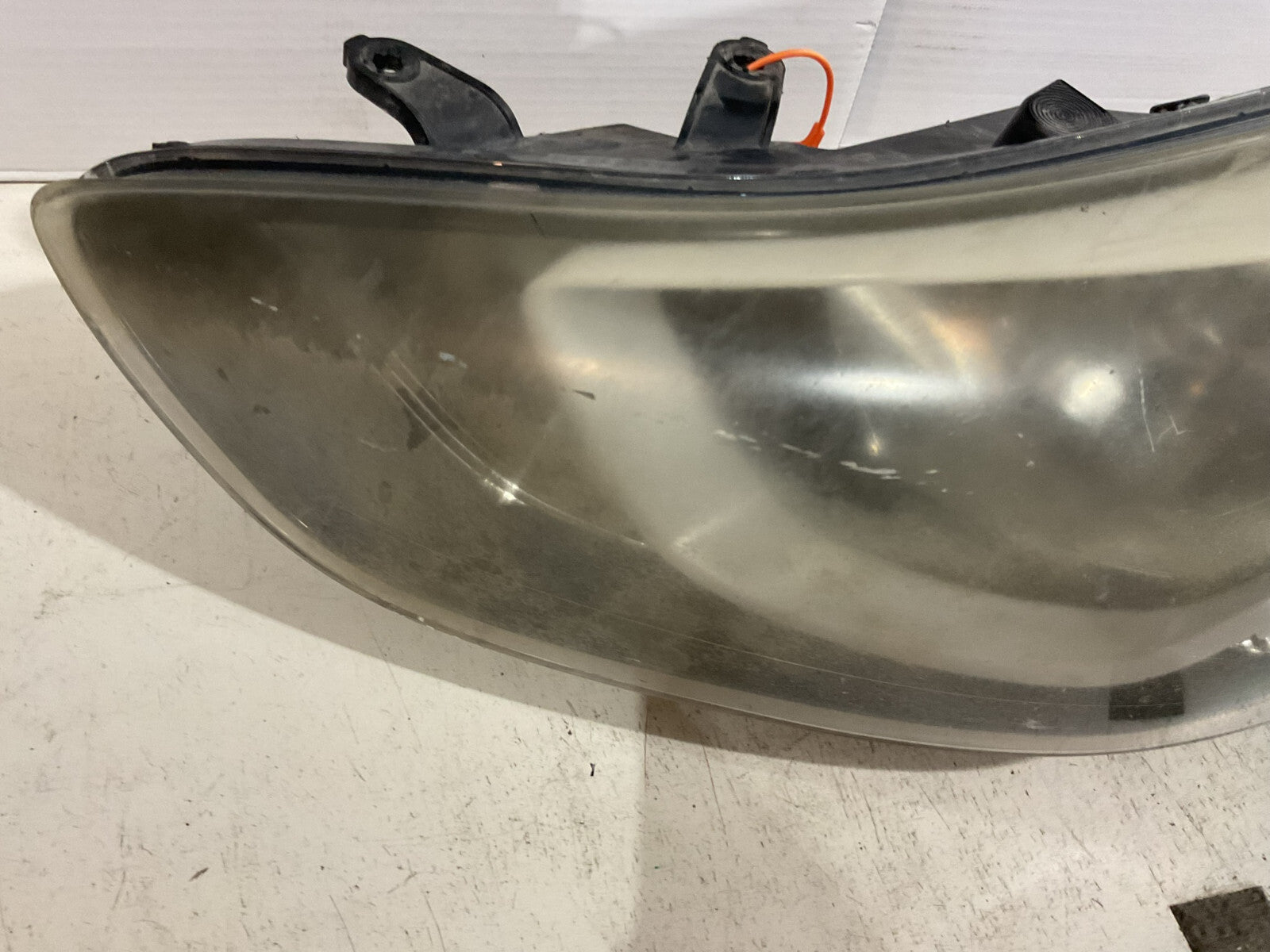Headlight Damaged Left Driver LH 2014 2015 2016 Hyundai Elantra 92101-3Y OEM