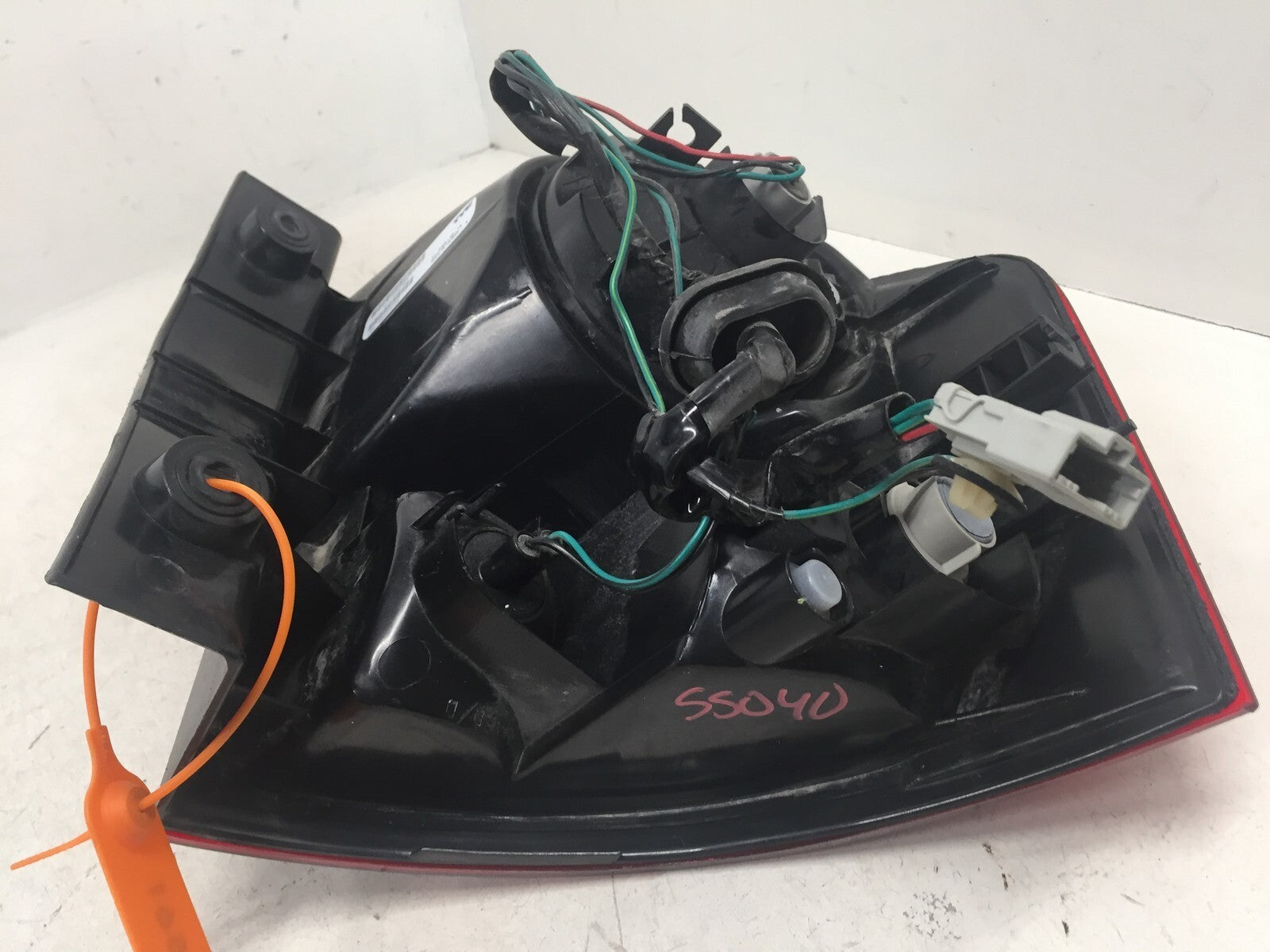 Taillight Damaged Tail Lamp Passenger Honda Element 03-08 33501-SCV-A11 OEM