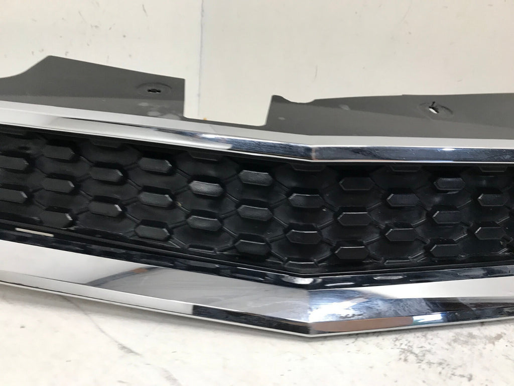Grill Grille Chevrolet Equinox 2010-2015 20882351 OEM