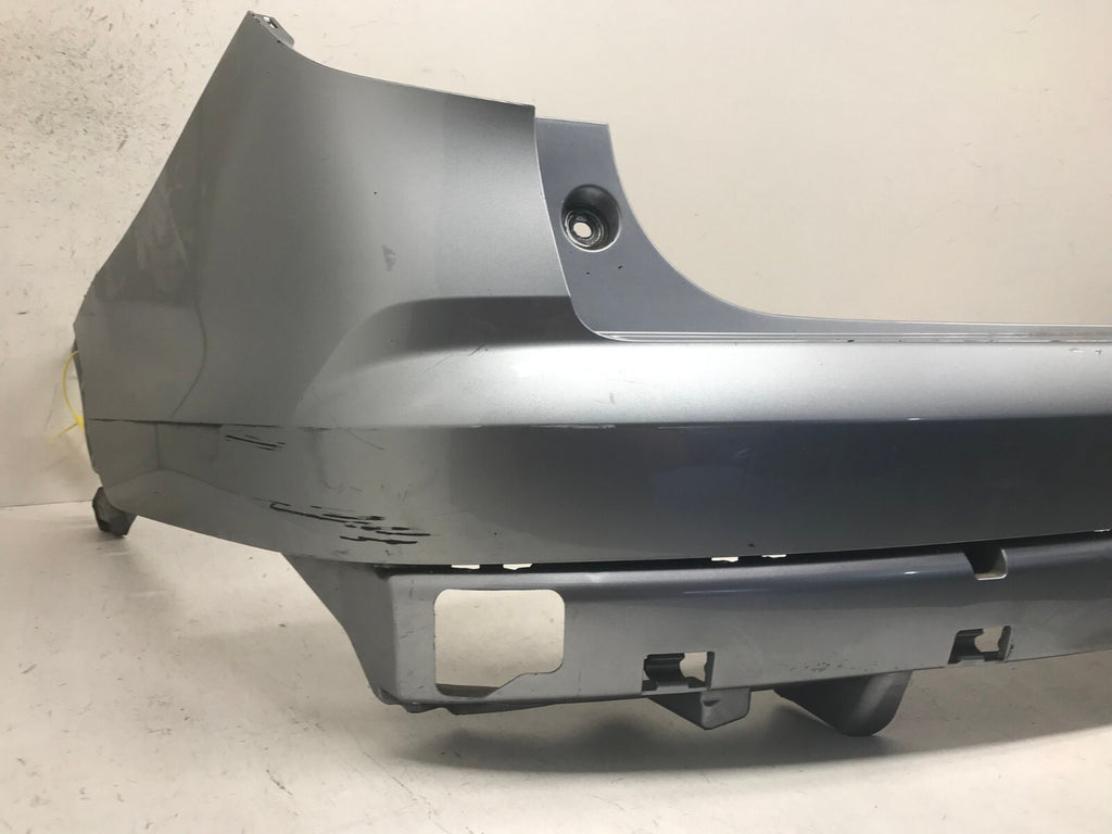 Rear Bumper Cover Silver Honda Pilot EX/LX/EX-L 2016-2018 71101-TG7-A000 OEM