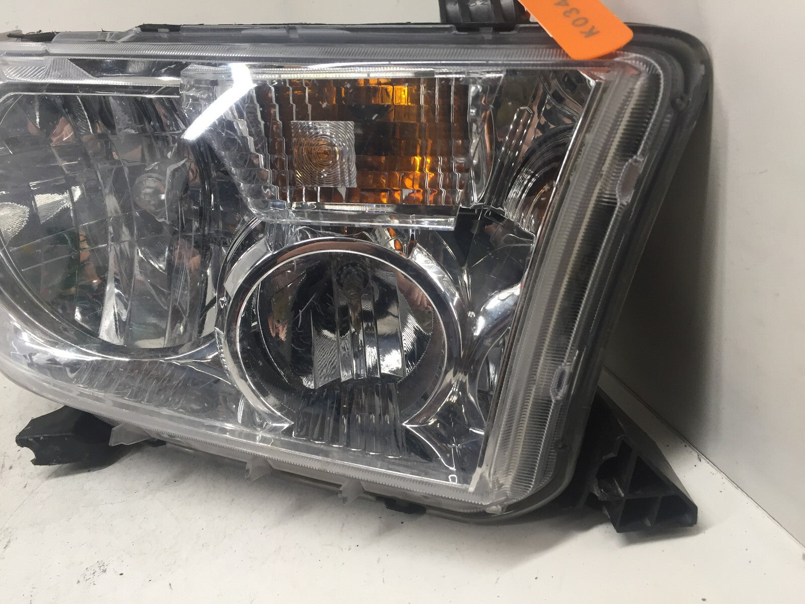 Headlight Damaged Lamp Right RH 2007-2013 Toyota Tundra 2008 2017 Sequoia OEM