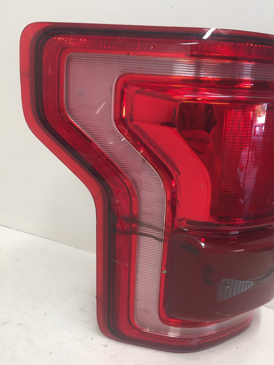 Tail light Damaged LH Left Driver Ford F150 F 150 2015-2017 FL34-13B505-C OEM