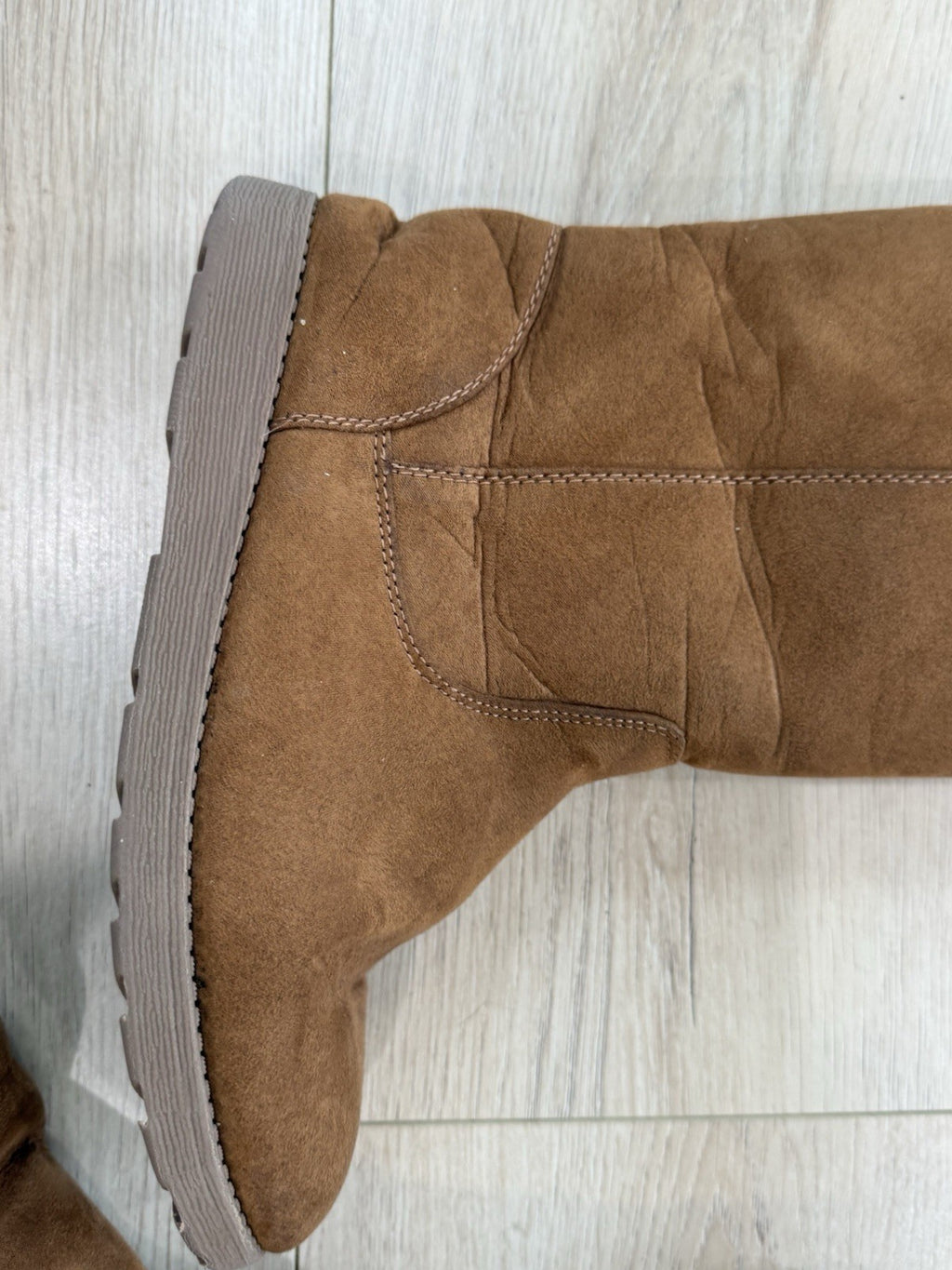 Cat And jack Winter Boots Girls Size 4