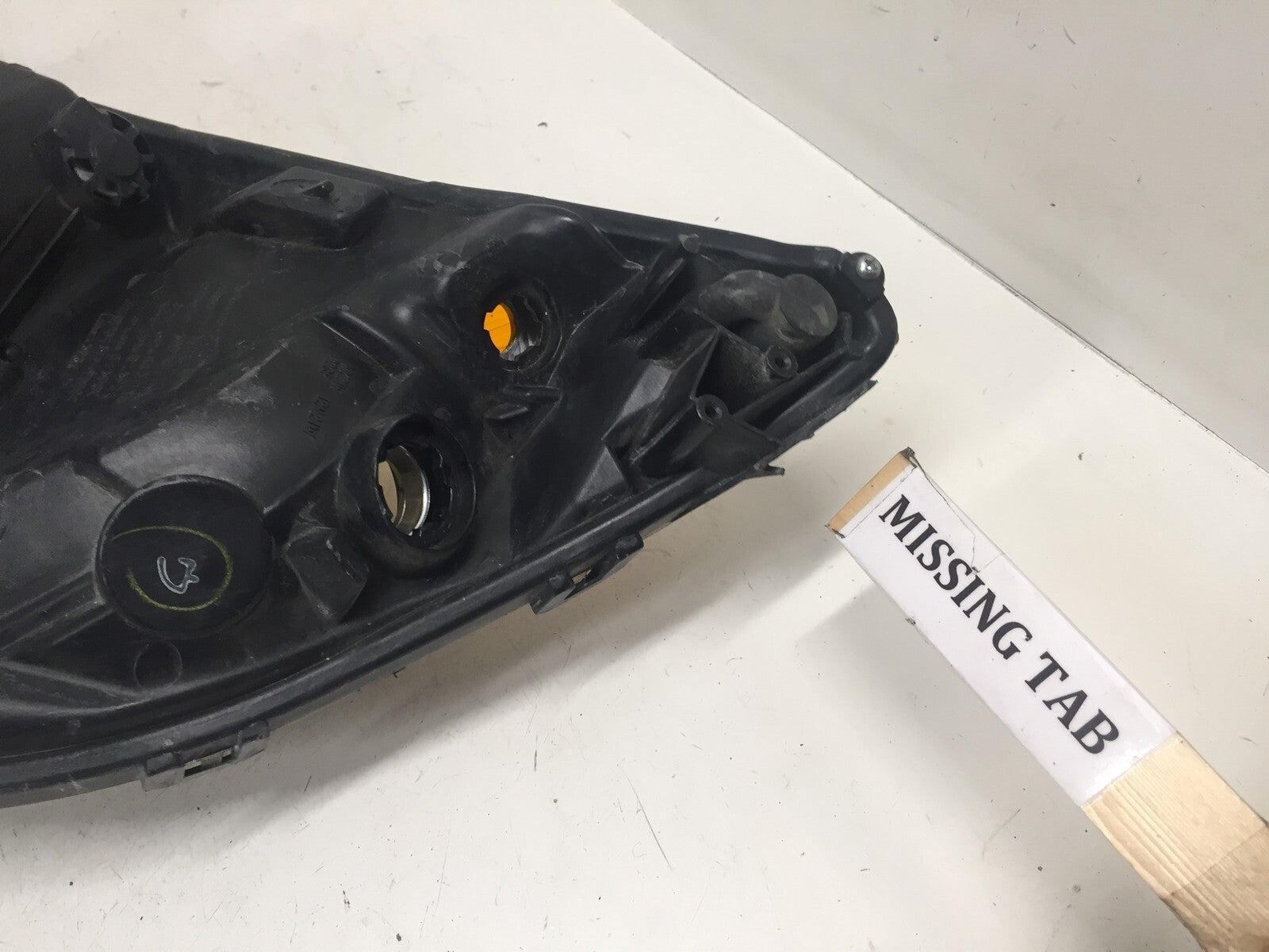 Headlight Halogen Driver Left LH Toyota Prius 2006-2009 OEM2