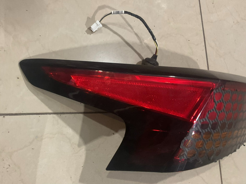 Tail light Left LH Driver 2020-2022 Nissan Versa CAPA