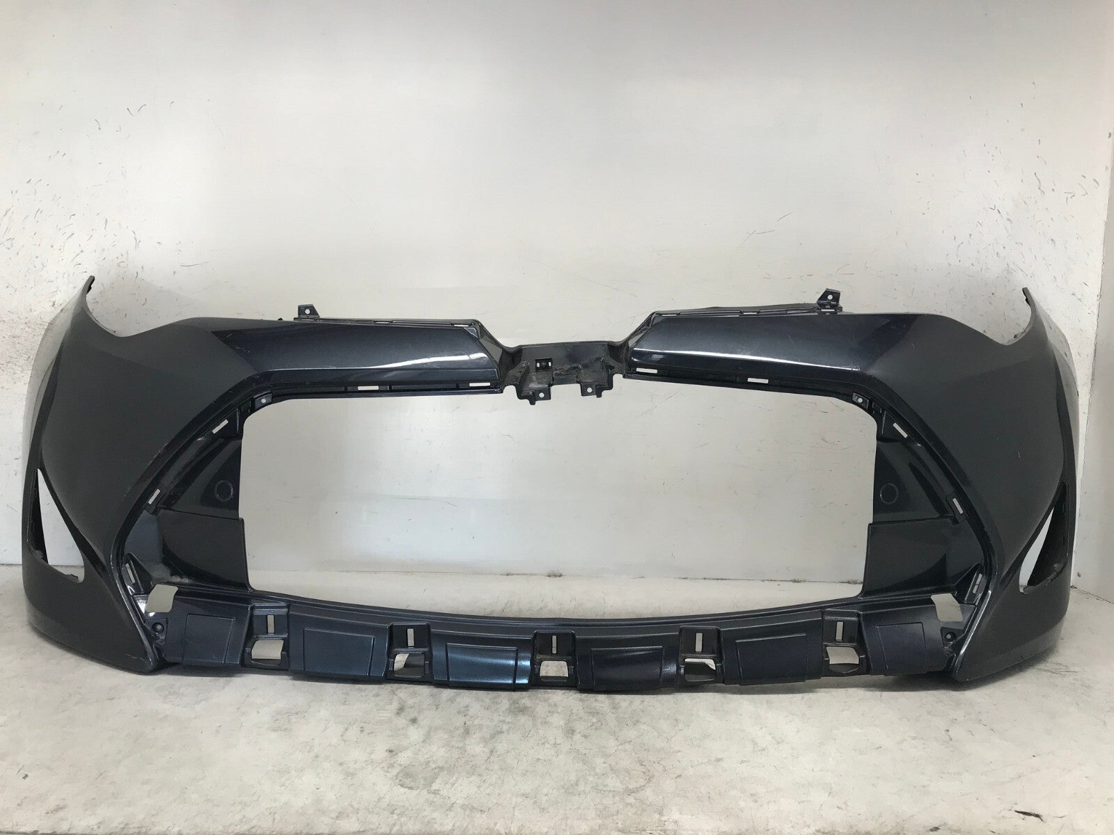 Front Bumper Cover Gray 2017-2018 Toyota Corolla L/LE/LE Eco/XLE 52119-02L40 OEM