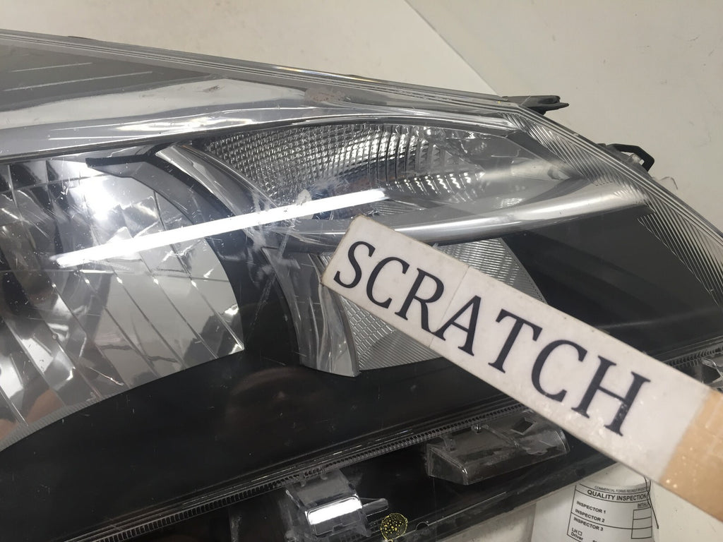 Headlight Damaged Passenger Right RH Toyota Yaris HB 2015-2017 81130-0DA70 OEM