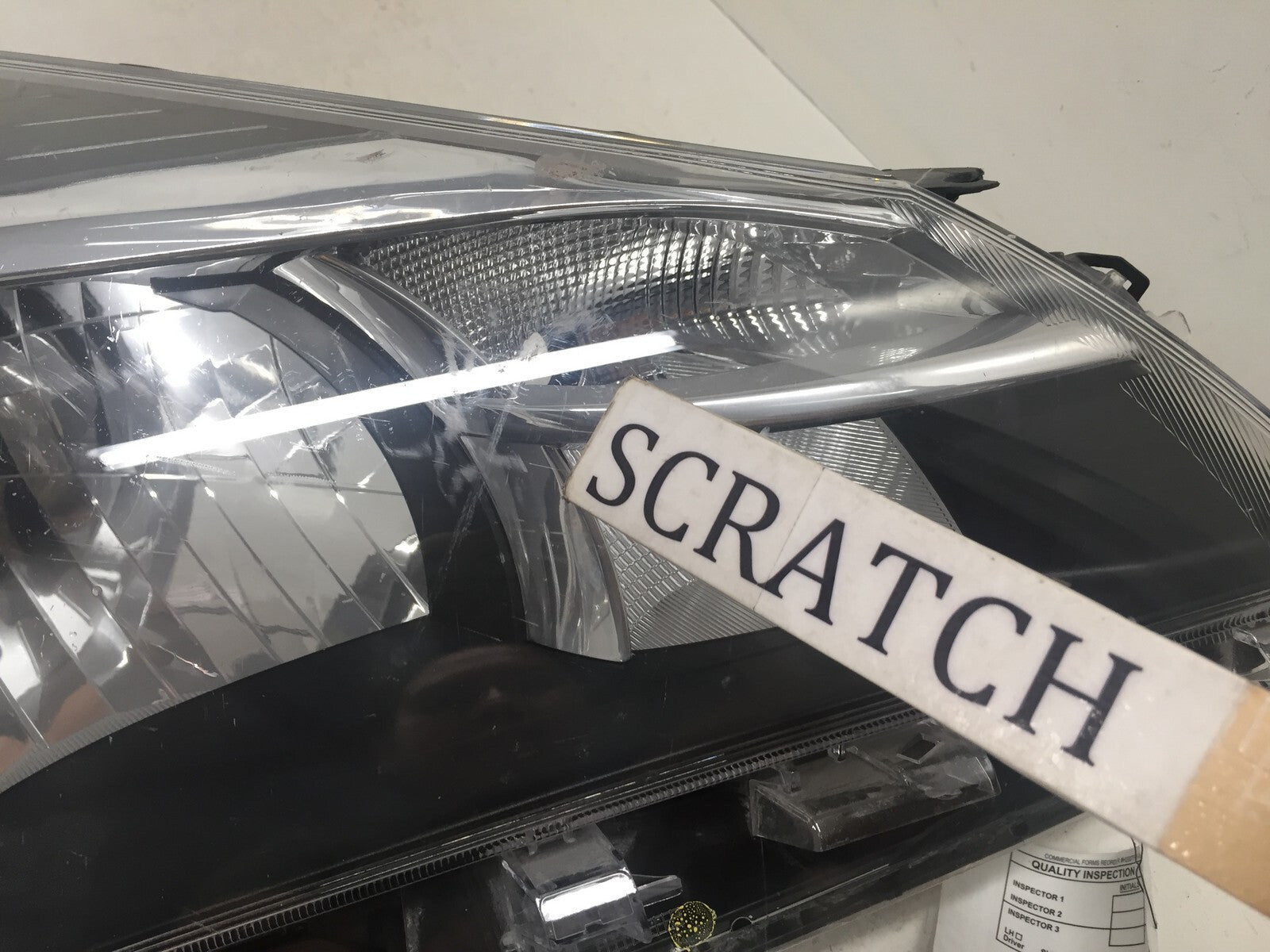 Headlight Damaged Passenger Right RH Toyota Yaris HB 2015-2017 81130-0DA70 OEM