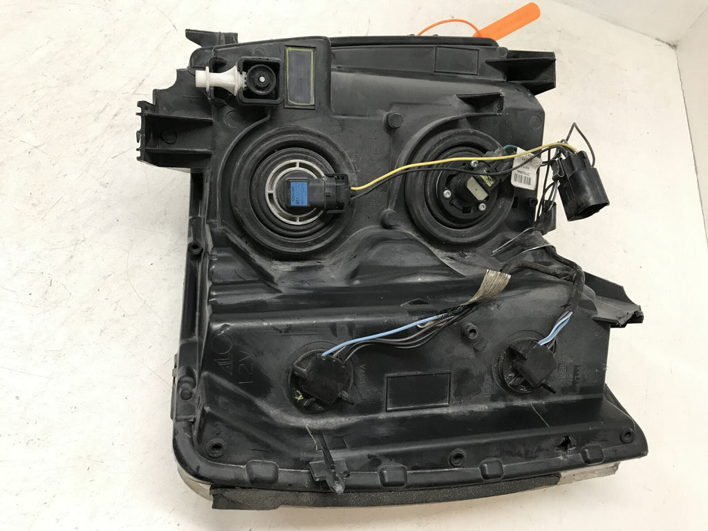 Headlight Damaged Driver LH Chevy Silverado 1500 2500 3500 07-2013 25962804 OEM