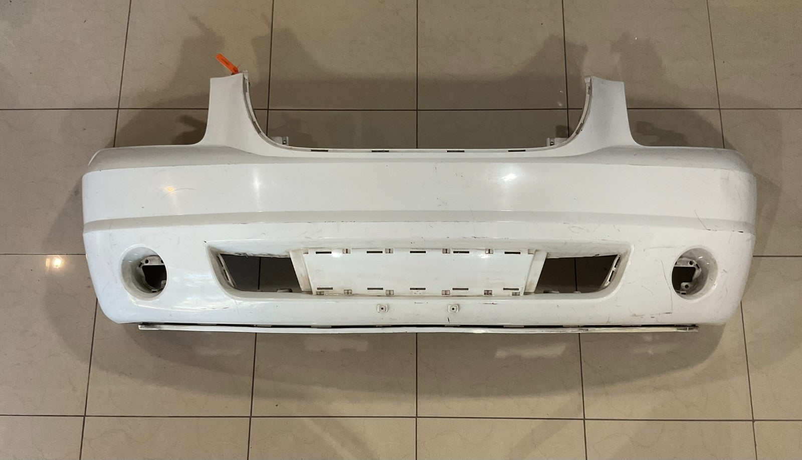 Front Bumper LOCAL White 2007-2014 GMC Yukon XL Denali 25890755 OEM