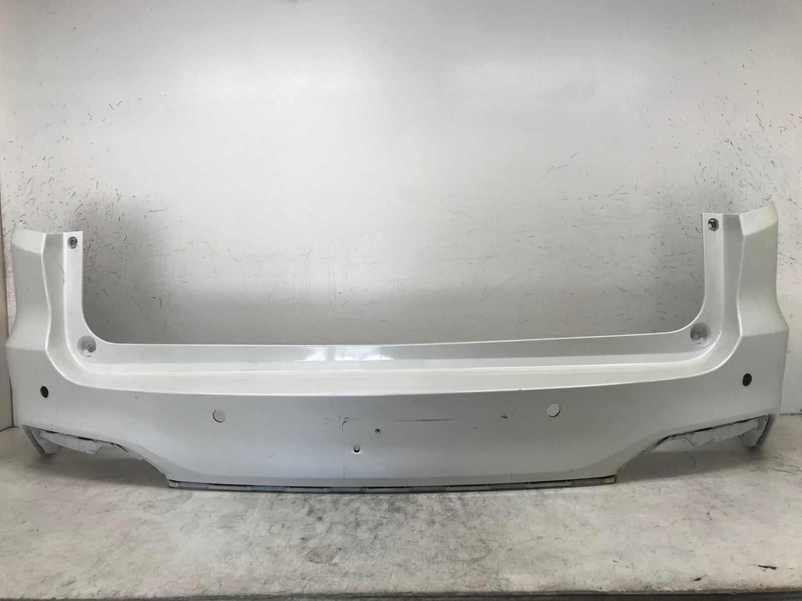 Rear Bumper Cover White Acura RDX Base Tech 16-2018 w/Sens H 71501-TX4-ZY00 OEM