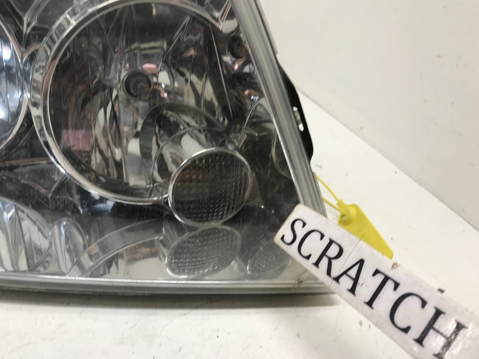 Headlight Damaged Passenger Right RH lincoln Navigator 03-06 331-1189R-ASN OEM