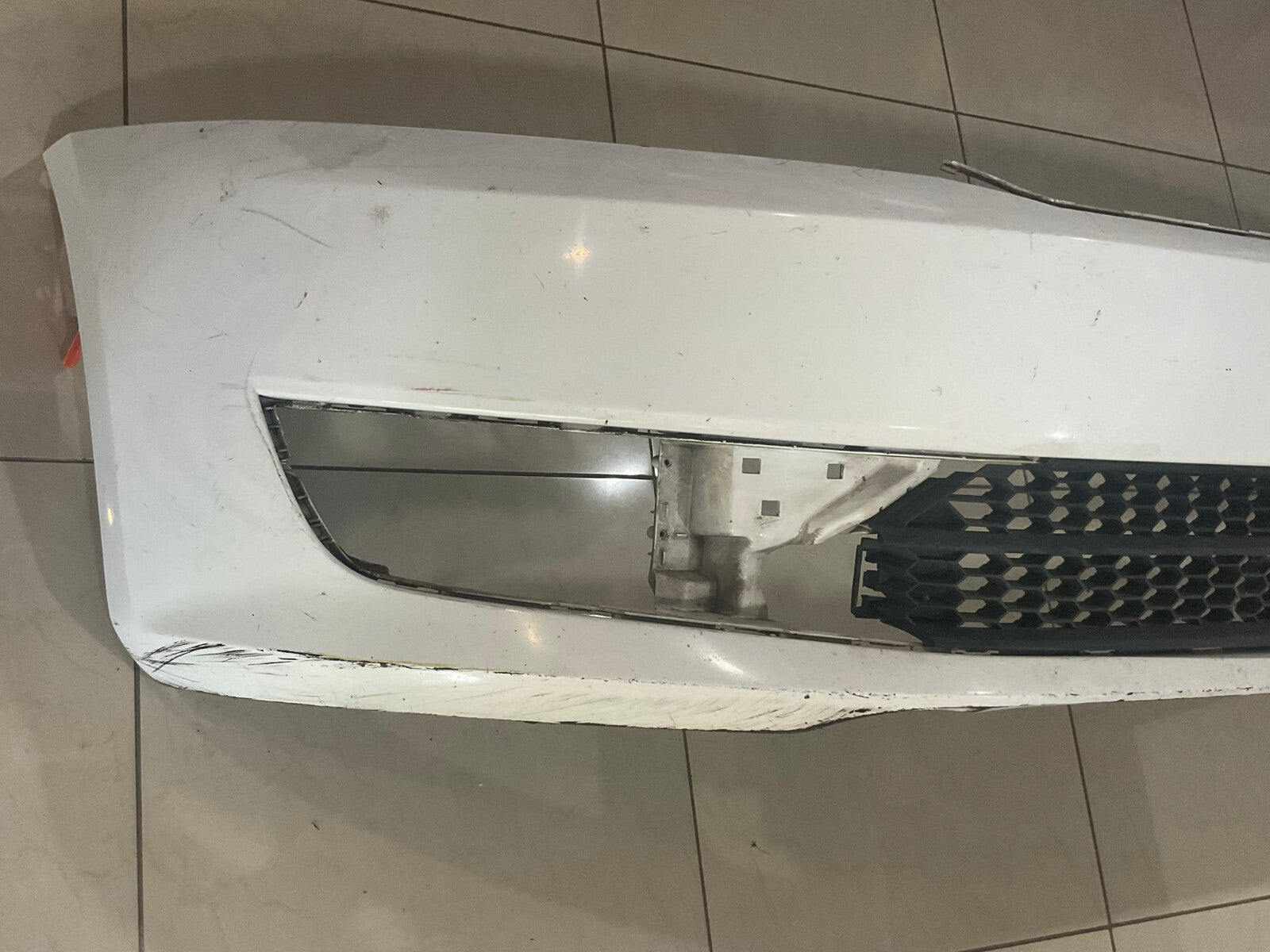 Front Bumper Cover White Volkswagen Passat 2016 2017 2018 561+807+221 OEM