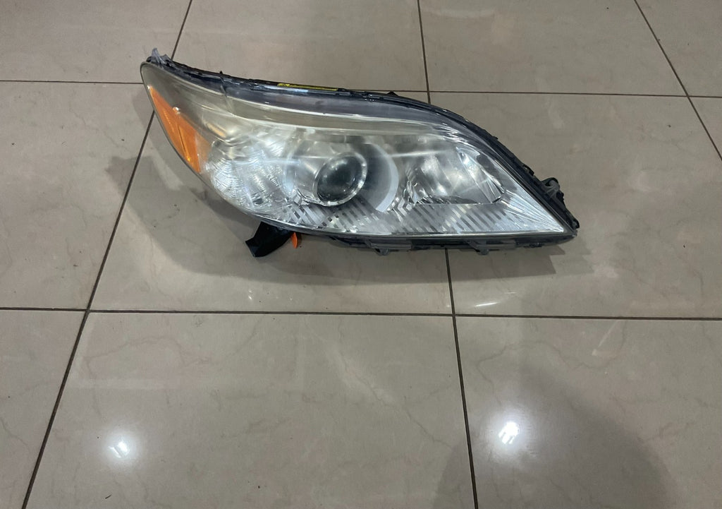 Headlight Right RH Passenger 2011-2020 Toyota Sienna CAPA