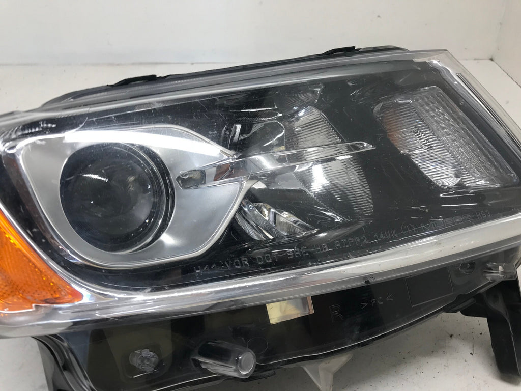 Headlight Damaged Passenger RH Jeep Grand Cherokee 2014 2015 2016 68110996AD OEM