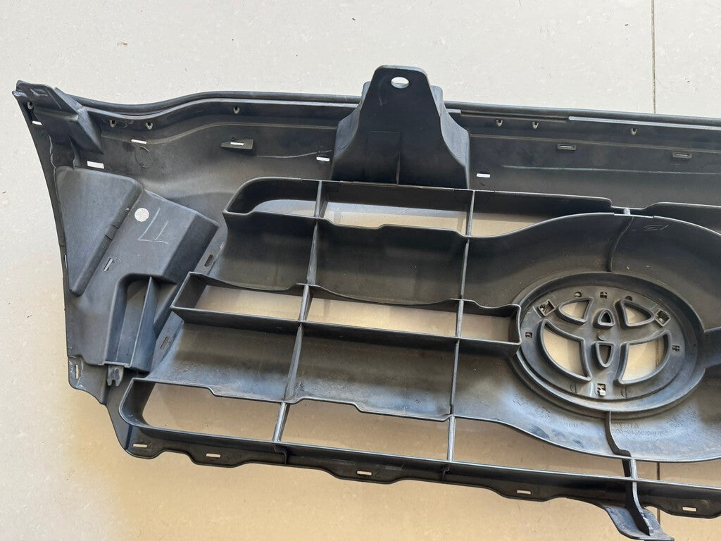 Grille Grill Grey 2005-2010 Toyota Tacoma 53100-04350 OEM