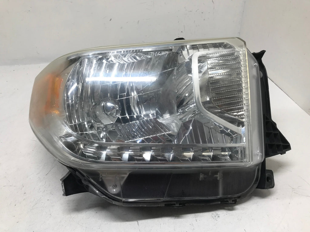 Headlight Damaged Right RH Passenger Toyota Tundra 2014-2017 OEM OEM