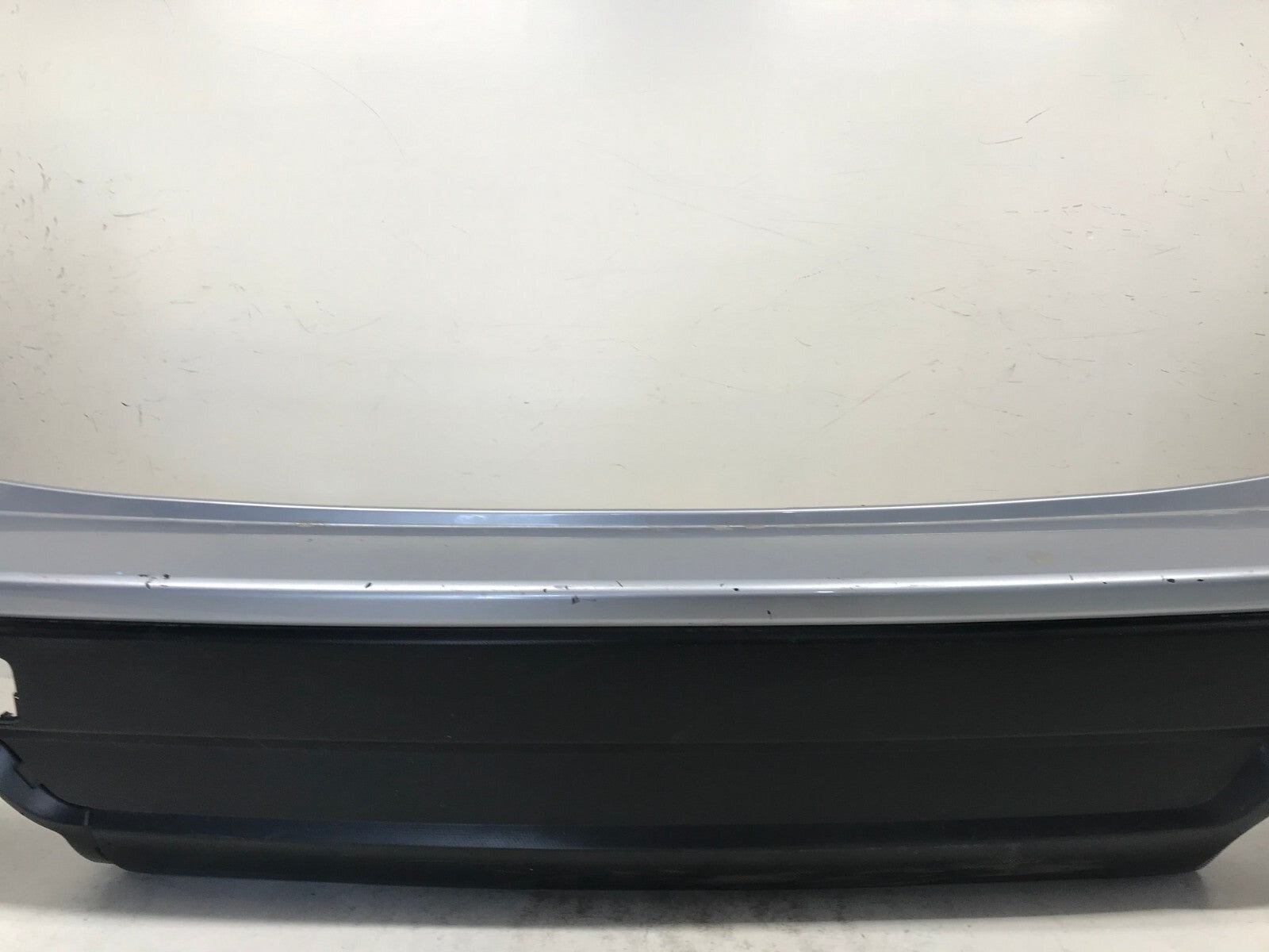 Rear Bumper Cover Subaru Forester Base/Lited/Prem Silver 19-2020 57704SJ301 OEM