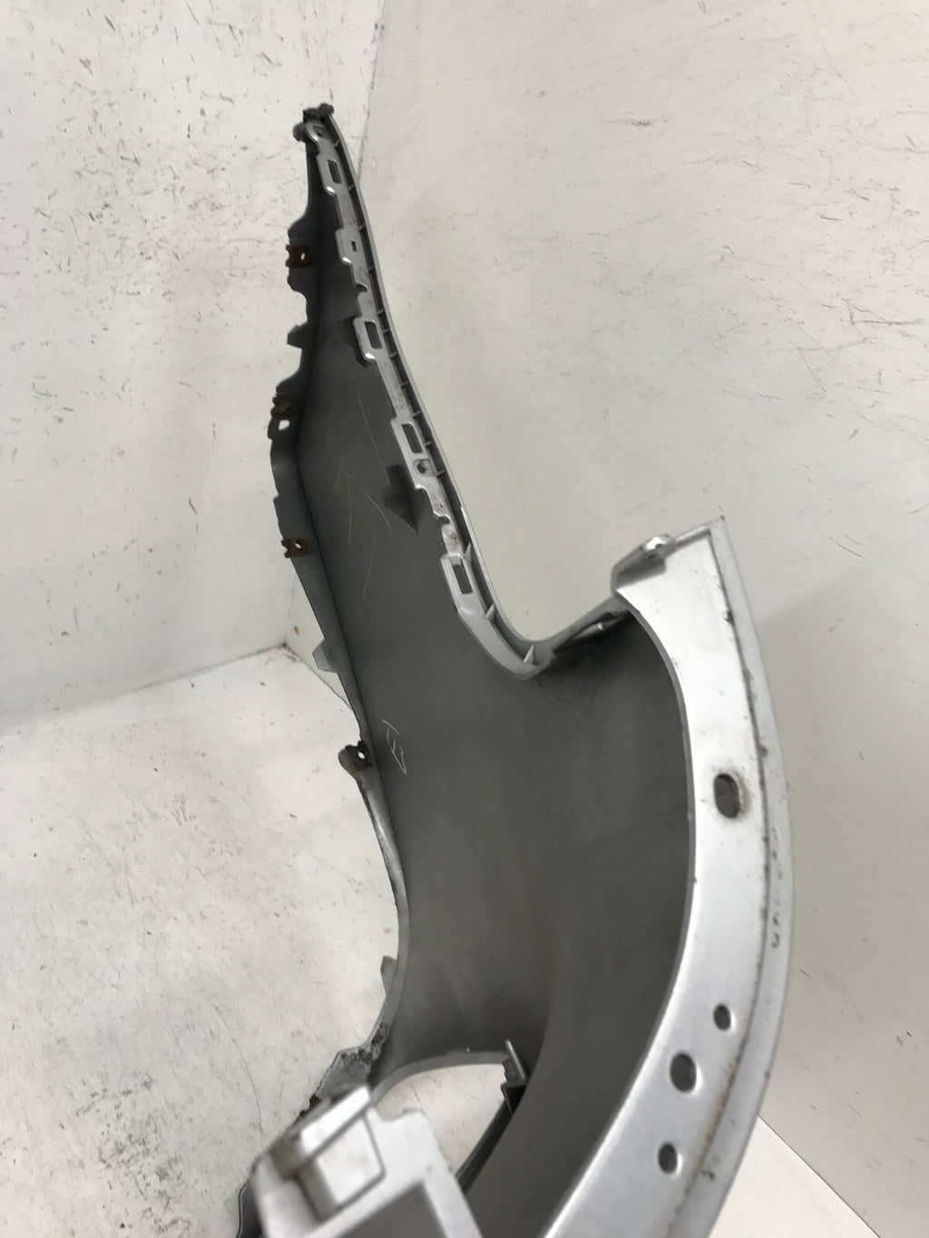 Rear Bumper Cover Silver Kia Sorento EX/Ltd 14-15 w/Sensor Holes 86611-1U500 OEM