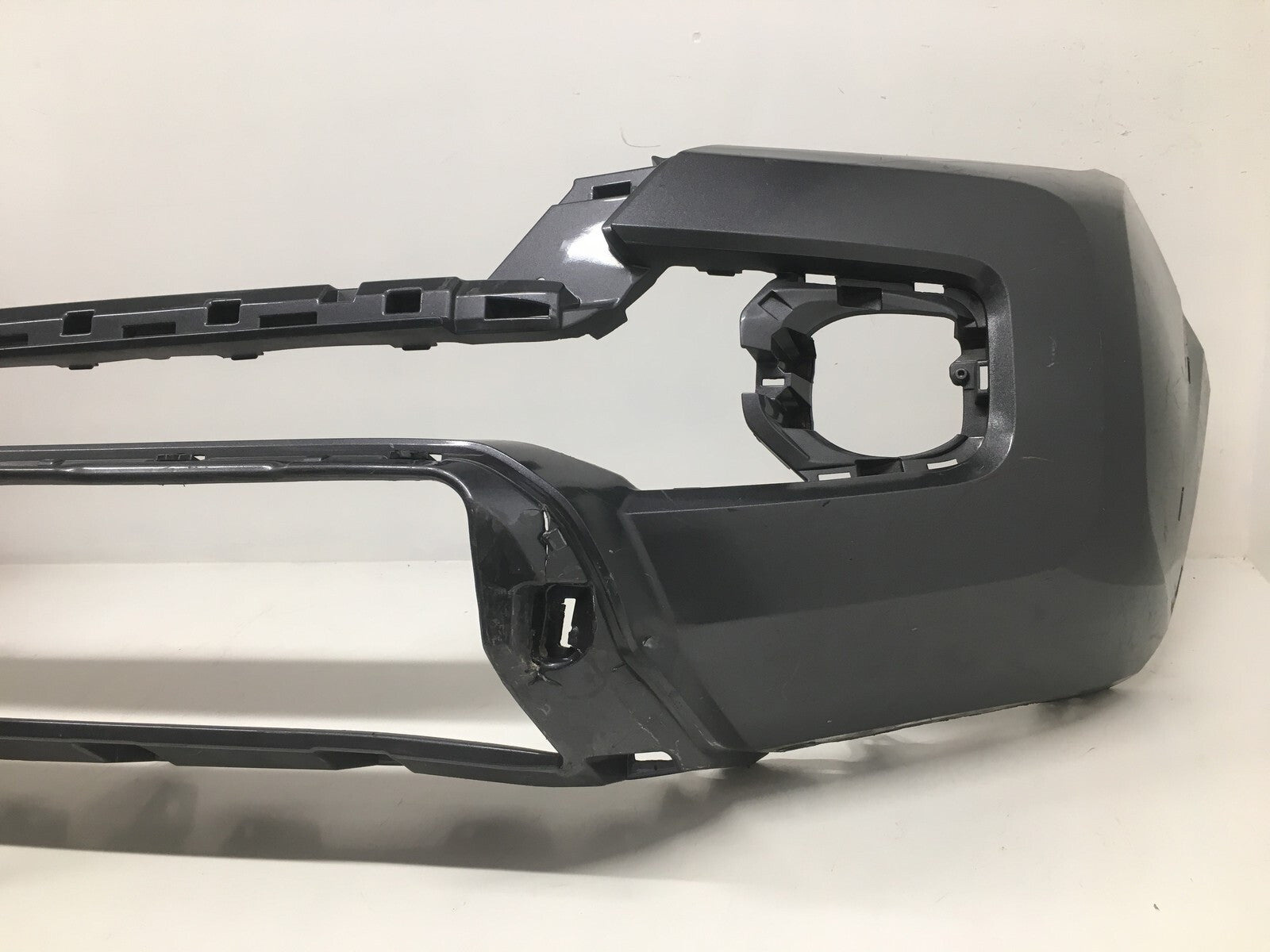 Front Bumper Cover Toyota Tacoma SR/SR5/Limited w/Wheel Flare Holes 16-18 OEM2