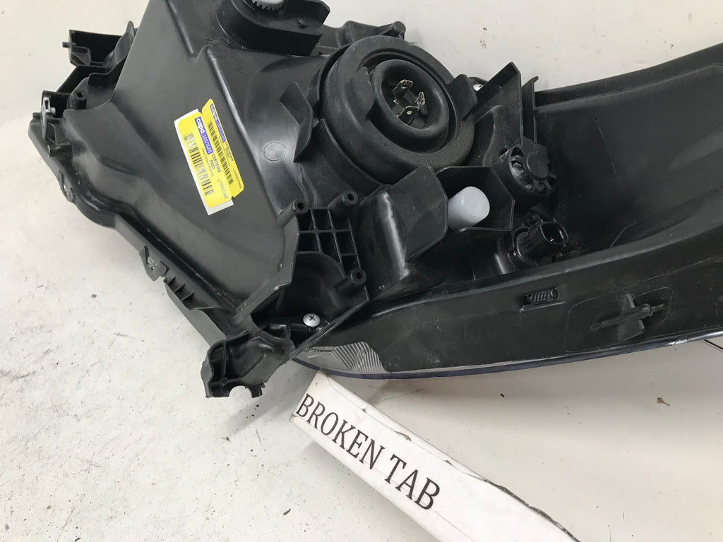 Headlight Damaged Passenger Right RH Honda HR-V 2016-2018 CAPA
