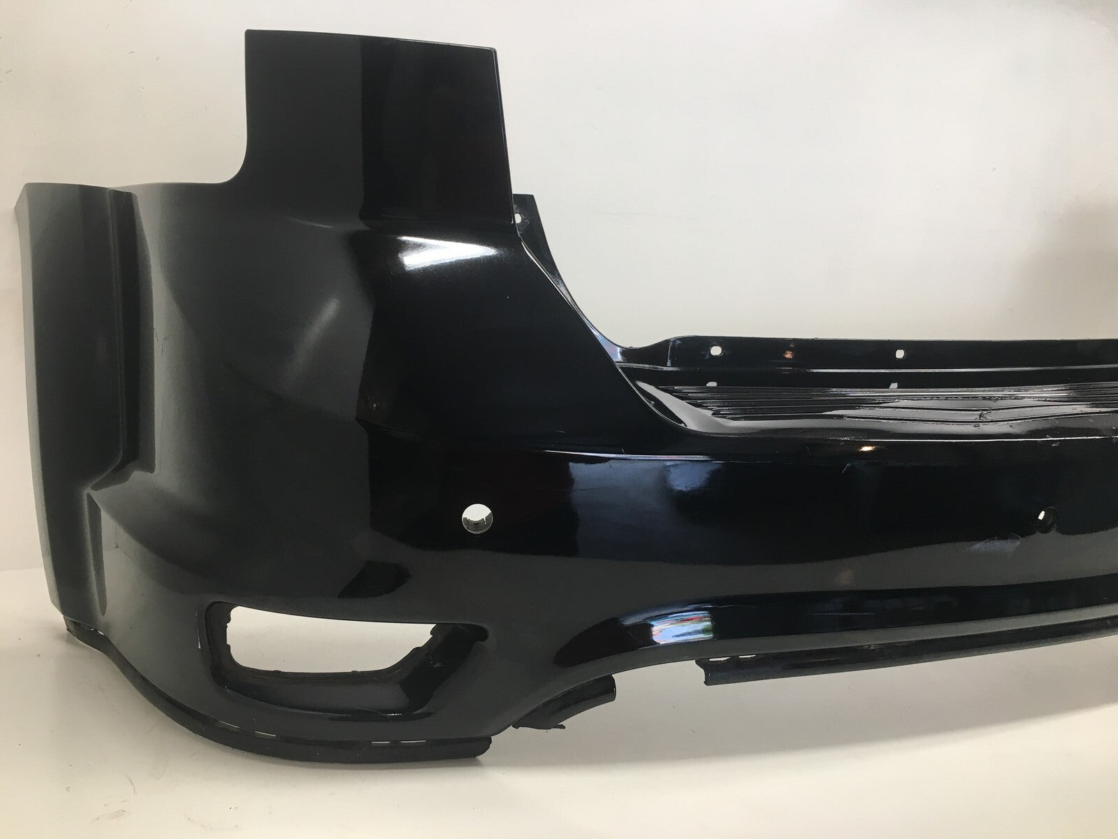 Rear Upper Bumper Cover Dodge Journey RT/Mainstreet/Lux w/o Sensors 11-15 OEM