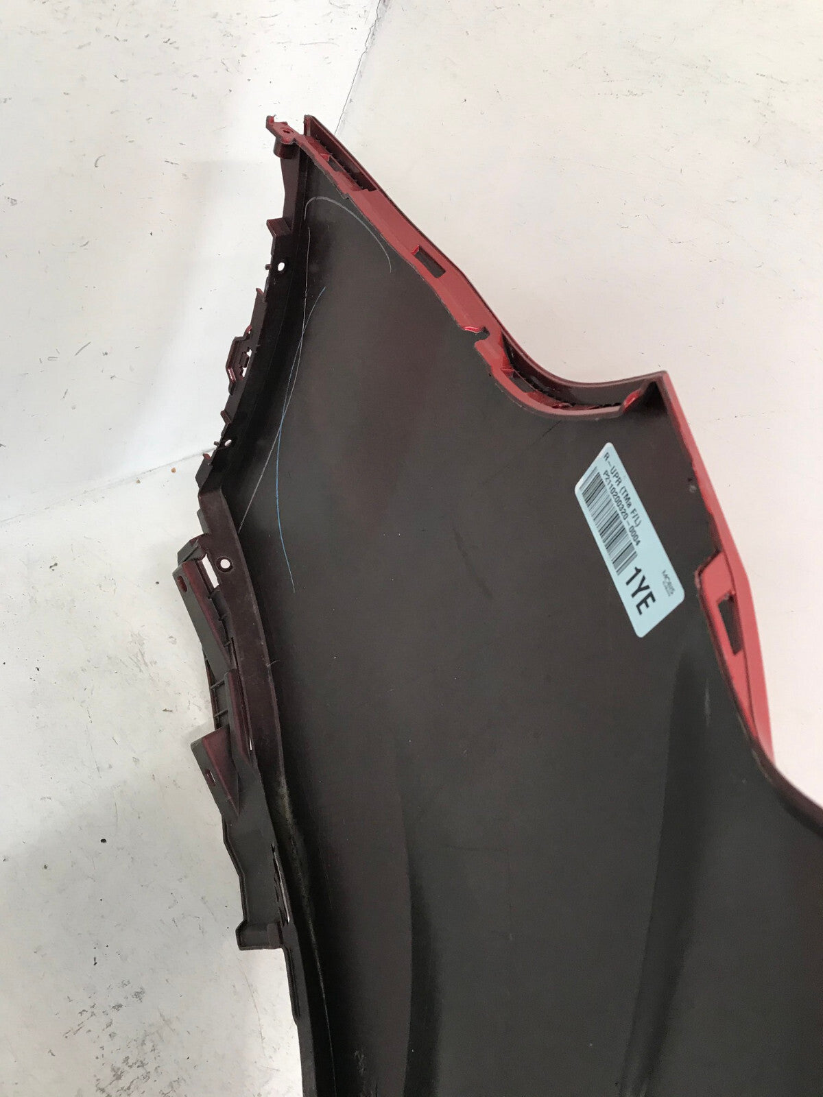 Rear Bumper Cover Hyundai Santa Fe SE/SEL/XRT/Lim Red 2021-2022 86611-S2500 OEM