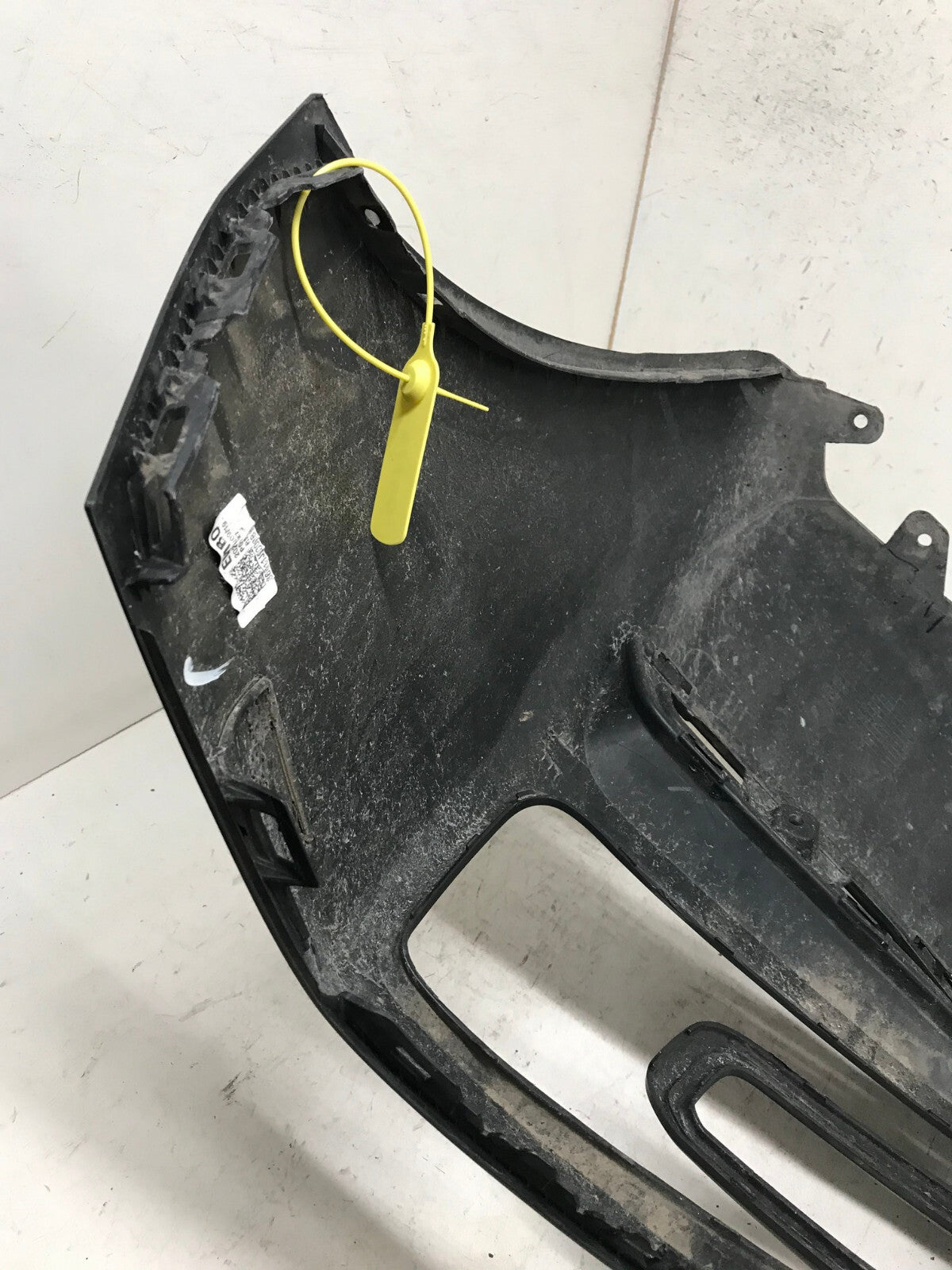 Rear Bumper Cover Hyundai Kona Black 2018 2019 86611-J9020 OEM5
