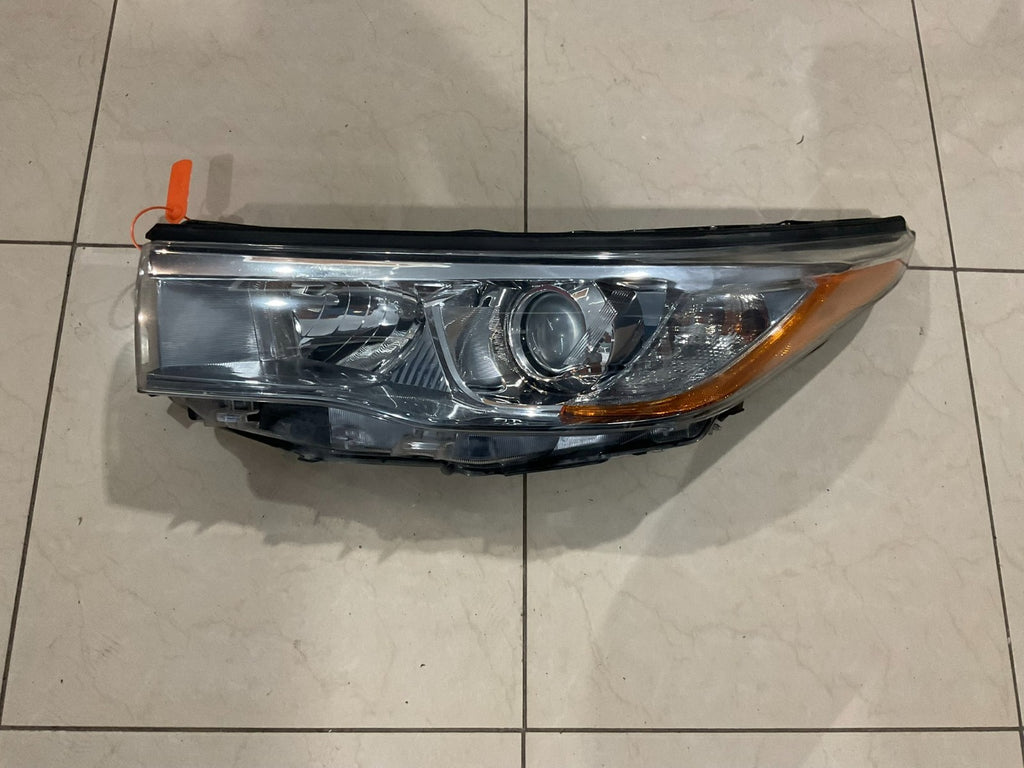 Headlight left LH Driver Toyota Highlander 2014 2015 2016 CAPA