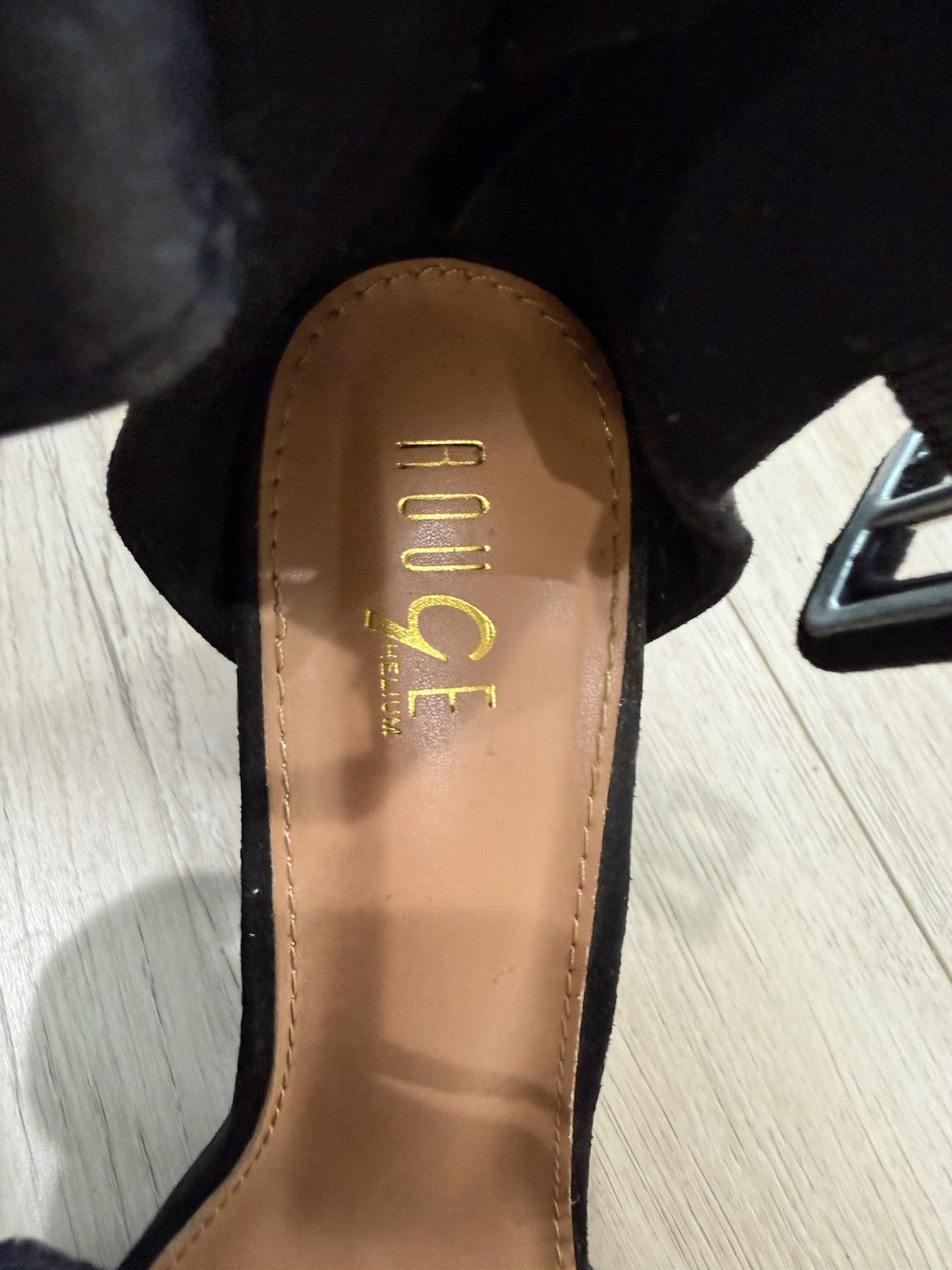Rouge Helium High Heels - size 7.5