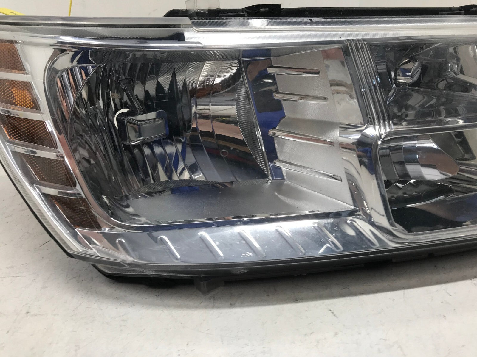 Headlight Damaged Passenger RH Right 2009-2020 Dodge Journey 5116288AA OEM