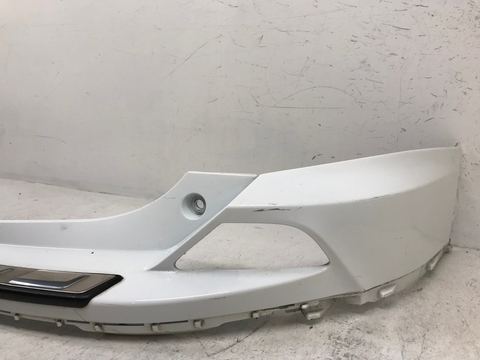 Rear Bumper Cover White Toyota RAV4 2016 2017 2018 52159-0R120 OEM