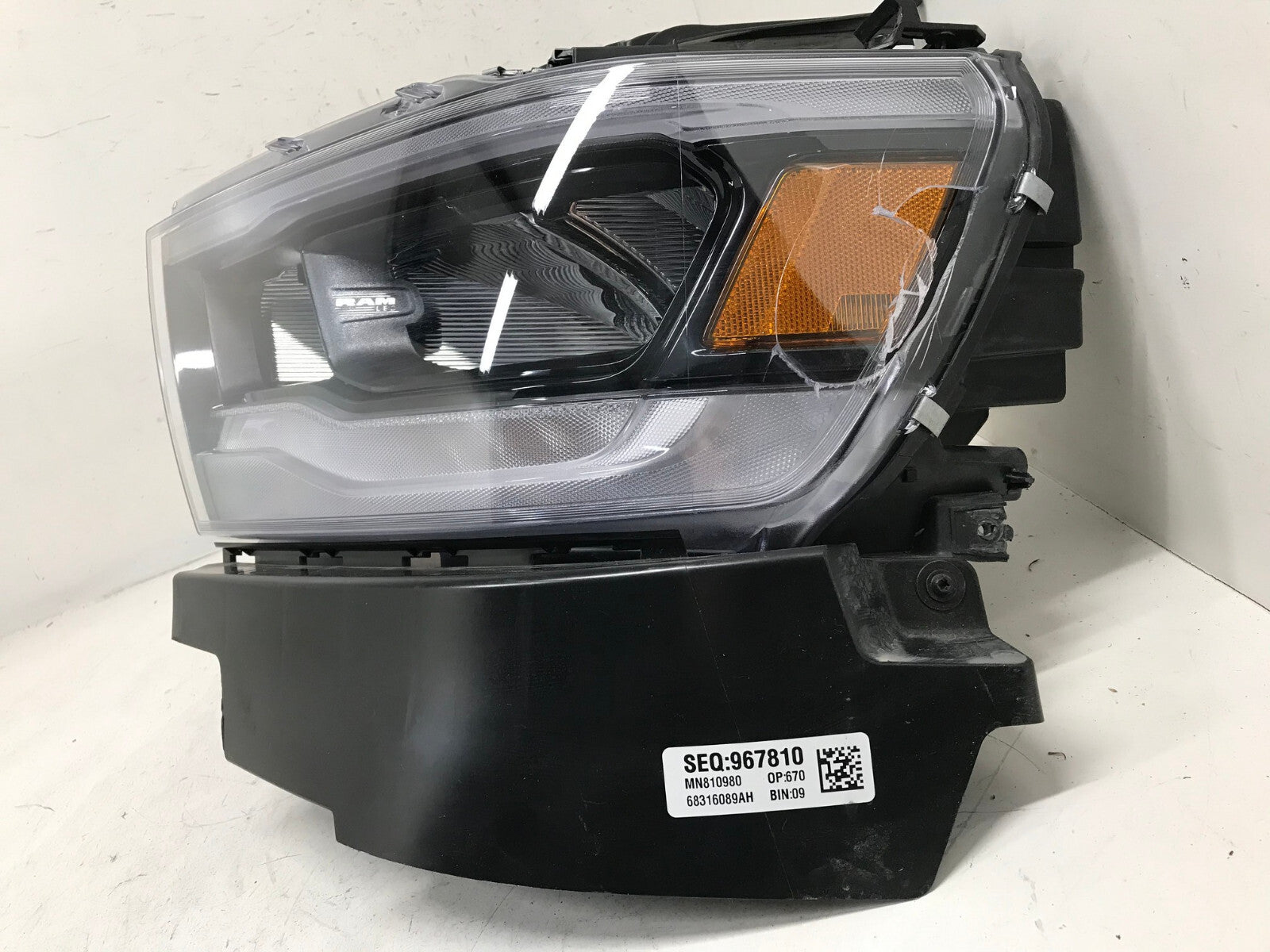 Headlight Damaged Led Driver LH Dodge Ram 1500 2019 2020 2021 68316089AH OEM