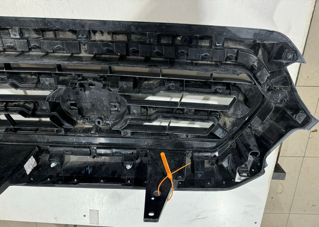 Grill Grille Black/White 2016 2017 2018 2019 2020 Toyota Tacoma 53113-04040 OEM