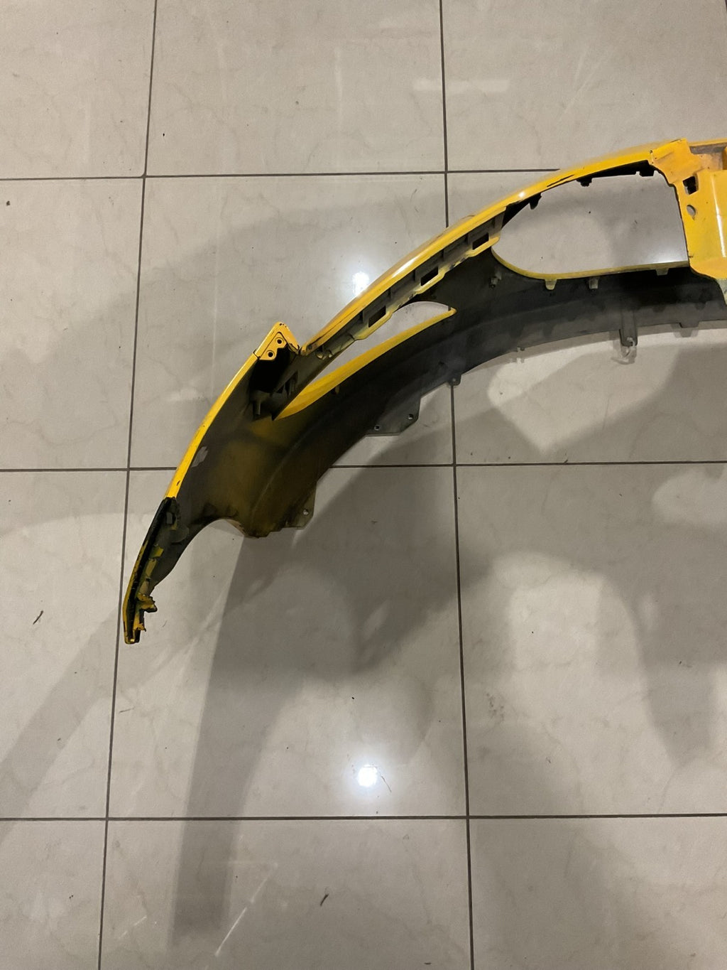 Front Bumper Cover Yellow Hyundai Veloster 2012-2017 86511+v20000 OEM