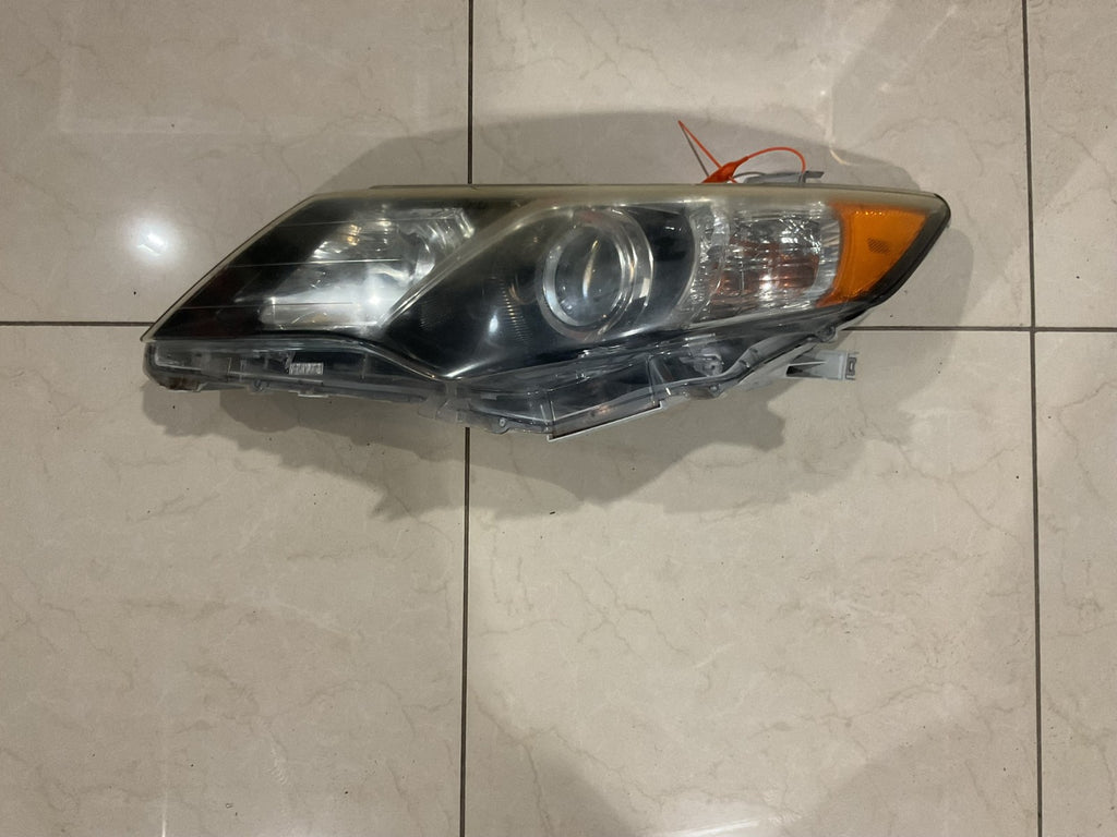 Headlight Left LH Driver 2015-17 Toyota Camry T+935+770+24 OEM