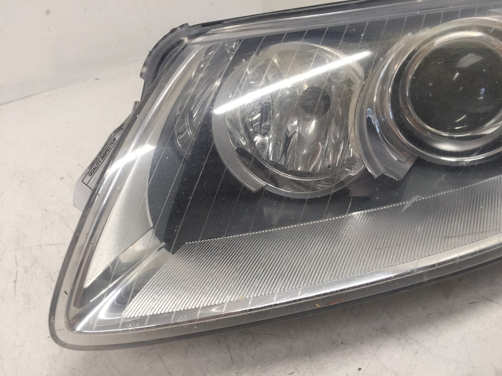 Xenon HID Headlight Damaged Driver Left LH Audi A6 2005-2008 4F0941003BD OEM2