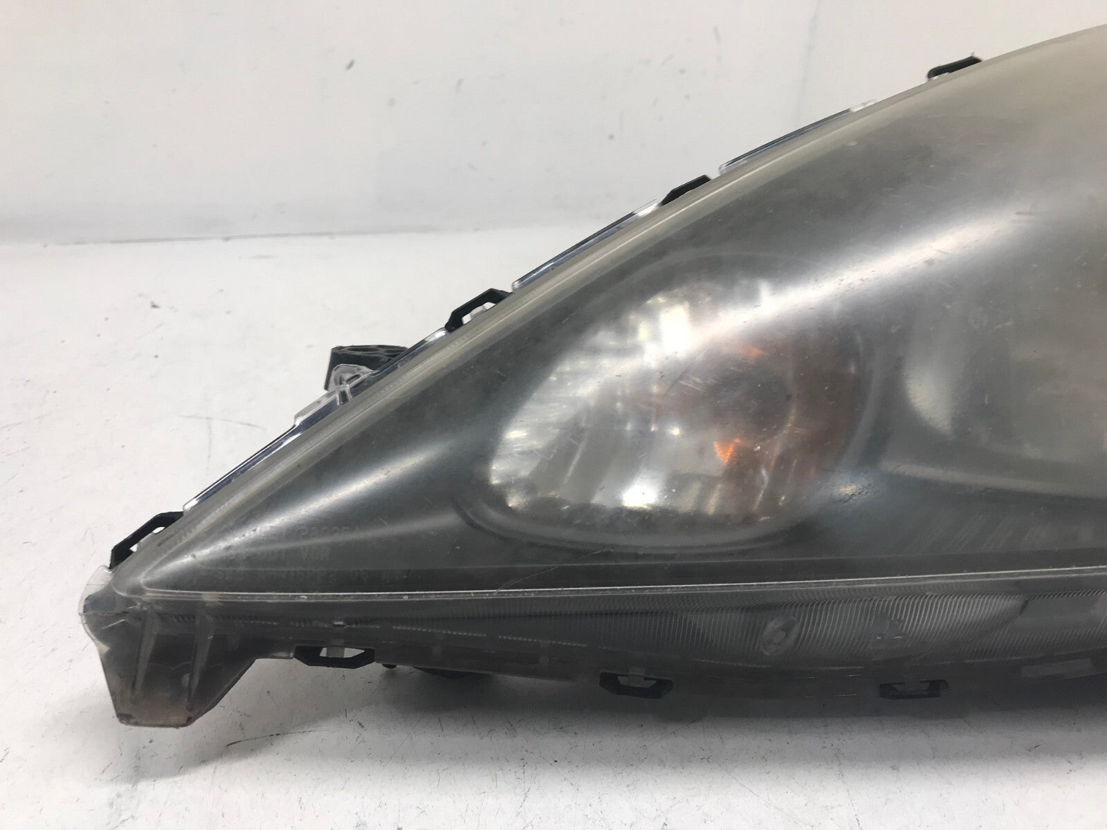 Headlight Damaged Driver LH 2009 2010 2011 Honda Fit Sport Model 33150TK6A11 OEM