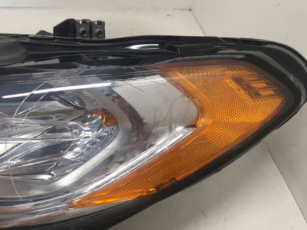 Halogen Headlight Damaged Lamp Ford Fusion Driver LH 17-2020 HS73-13W030-AK OEM