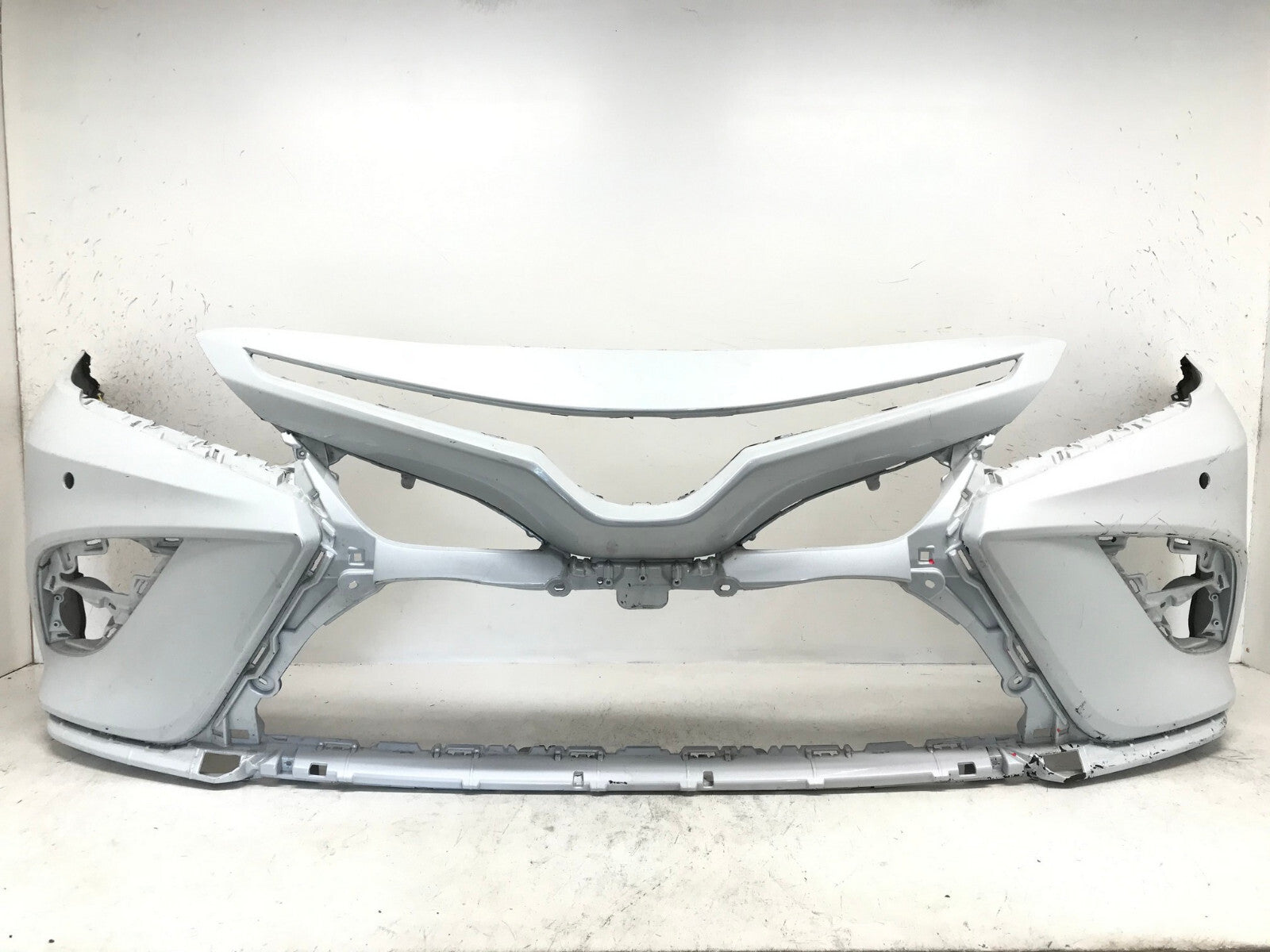 Front Bumper Cover White Toyota Camry 2017 2018 CAPA