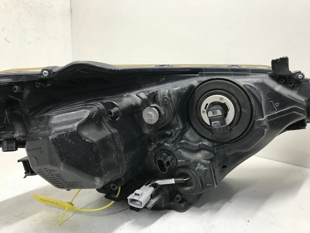 Halogen Headlight Damaged Driver LH Toyota Corolla 14 2015 2016 81150-02E60 OEM