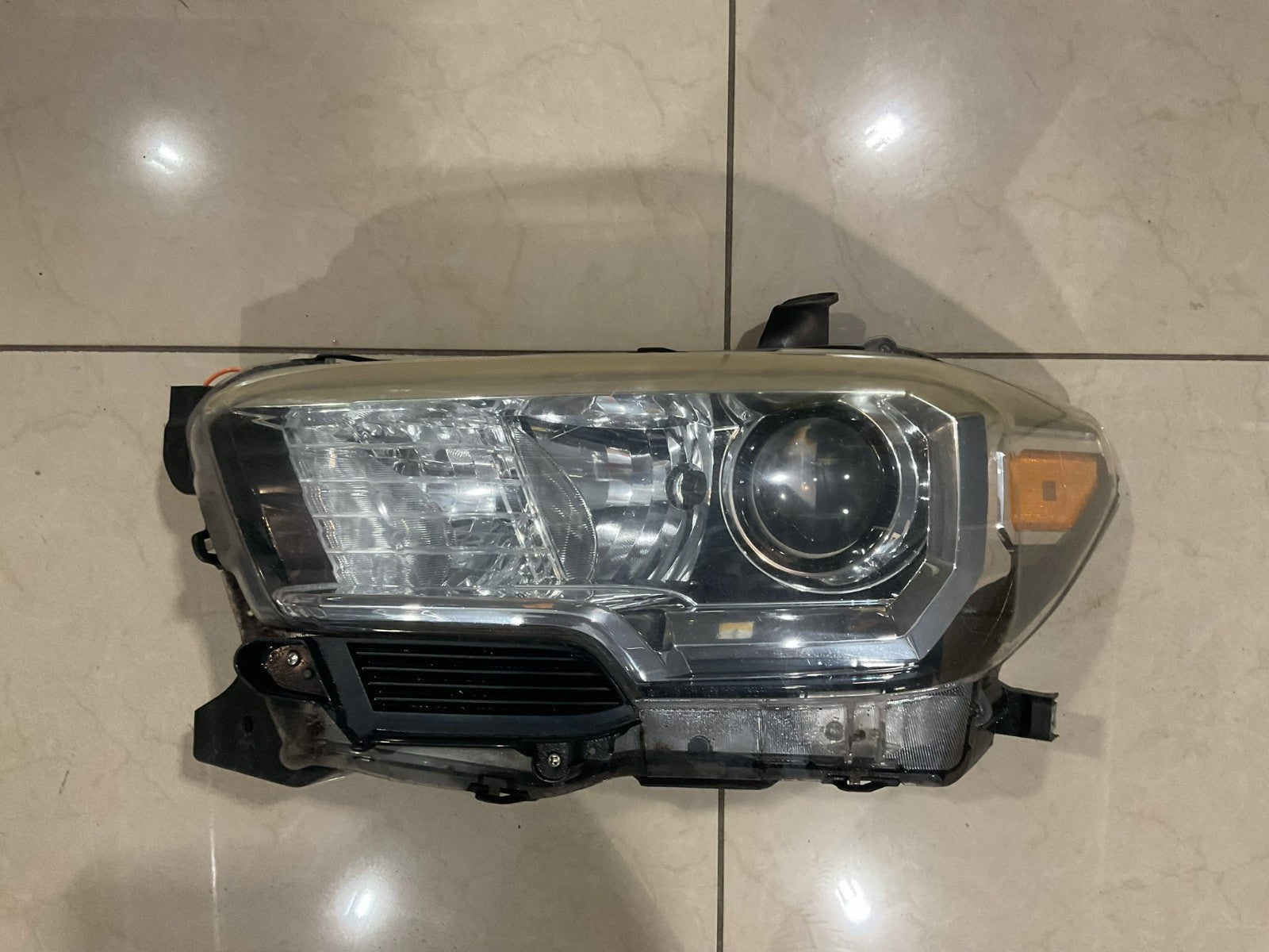 Headlight Left Driver LH 2016-2022 Toyota Tacoma CAPA