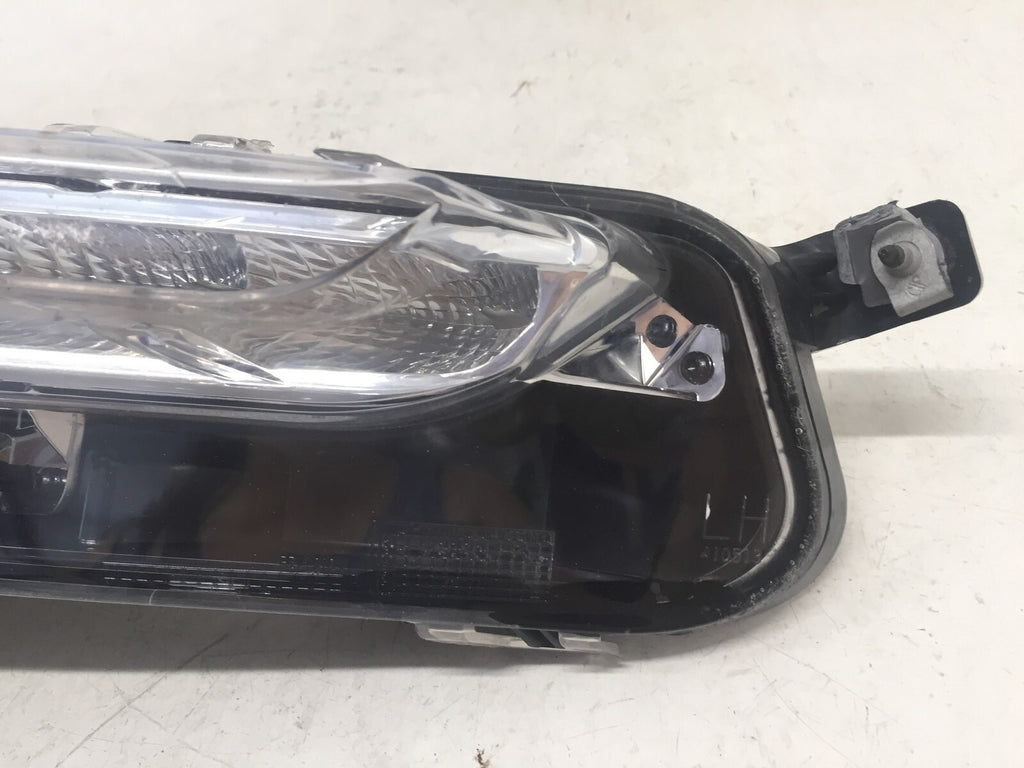 Fog light Damaged Left Side LH Chevy Impala 2014 2015 2016 2017 300461-AA OEM